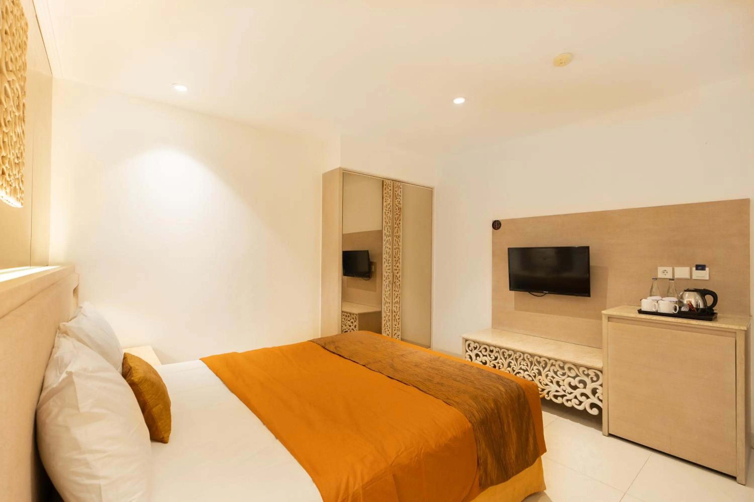 TV and multimedia, Bed in Kuta Angel Hotel