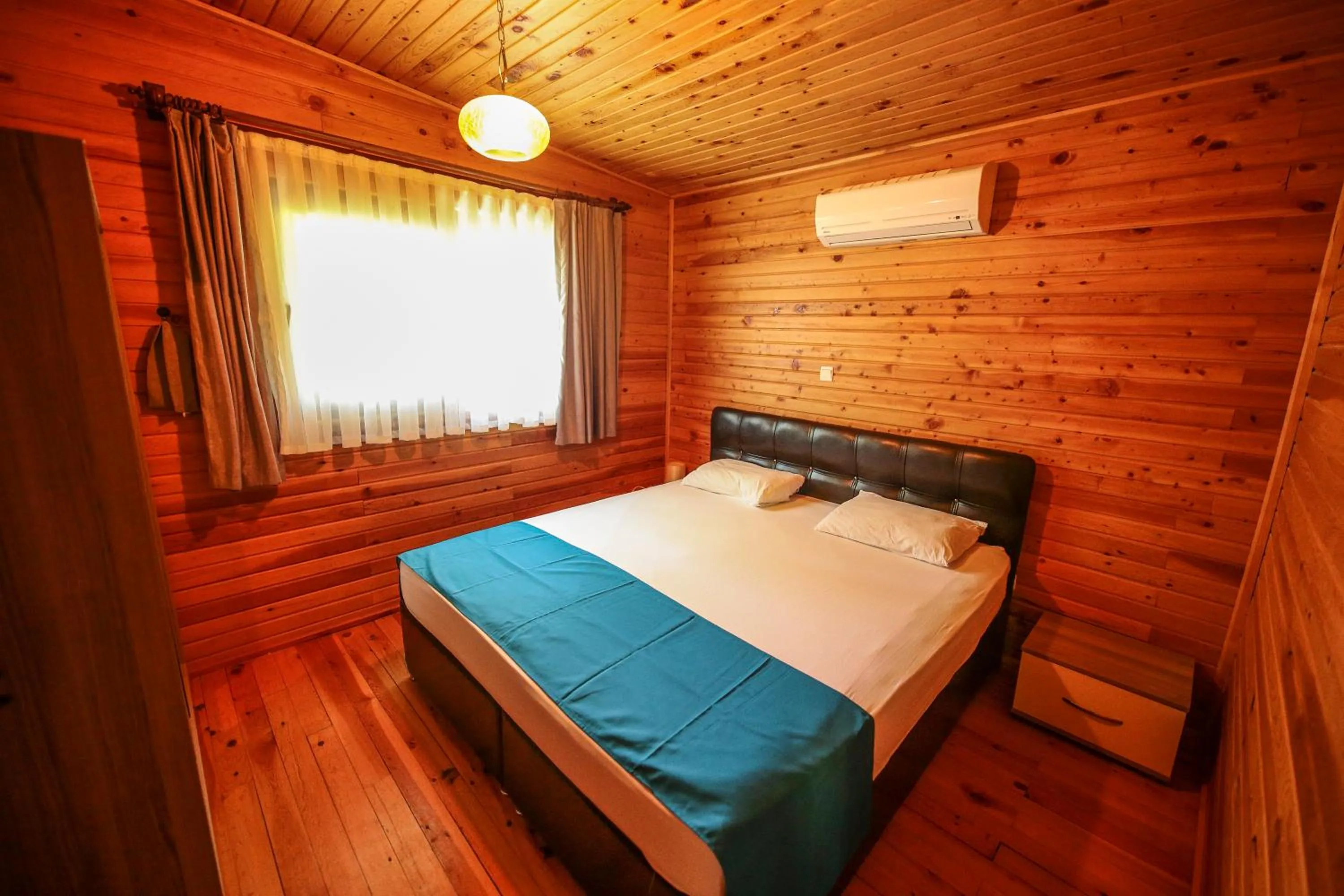 Bedroom, Bed in Villa Zeytin