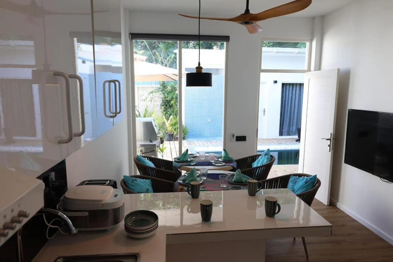 Communal lounge/ TV room in Whale Shark Boutique