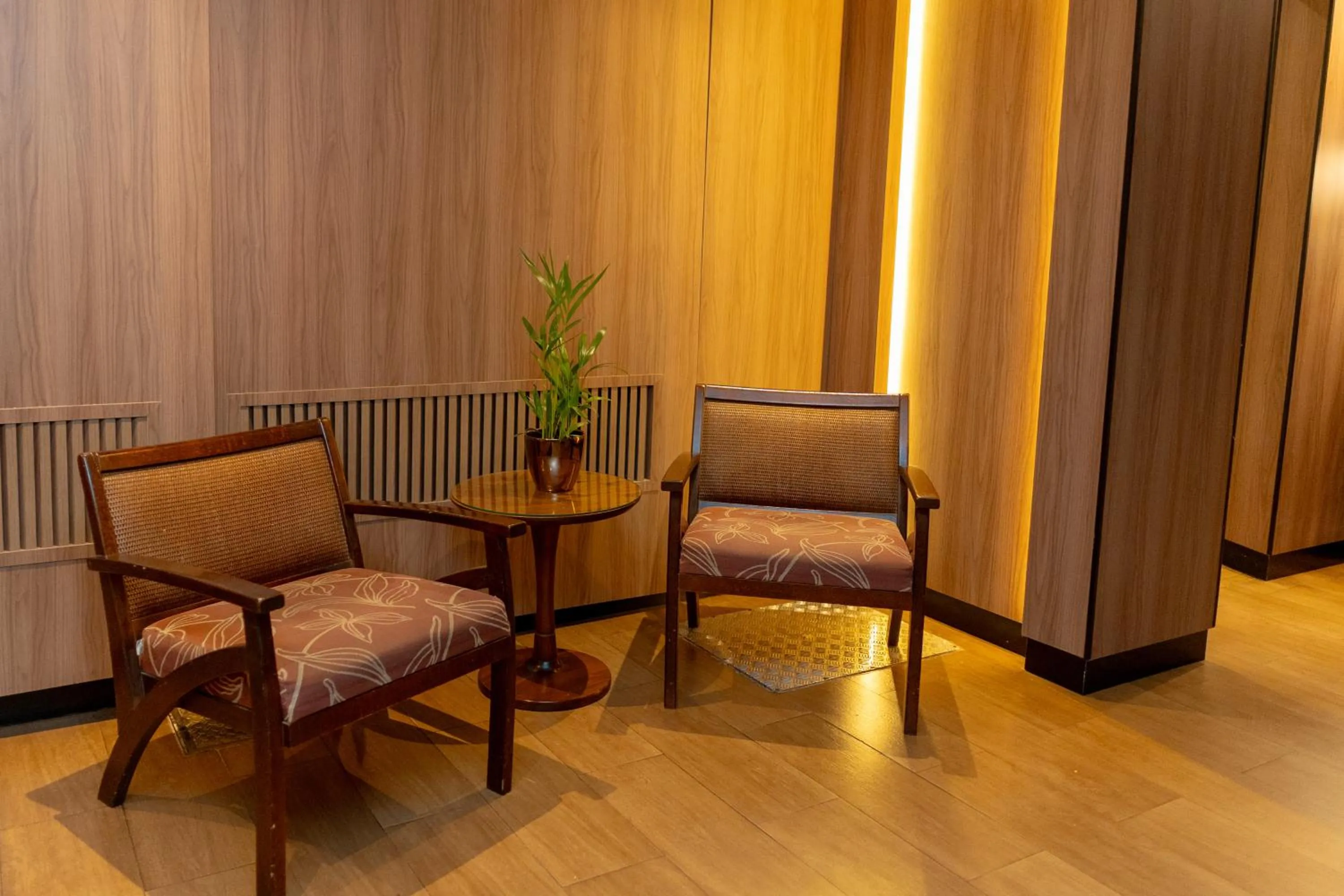 Del Rey Quality Hotel