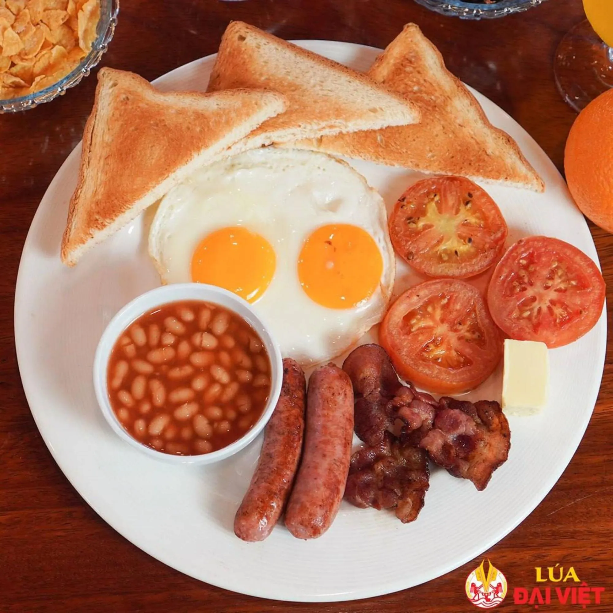 Restaurant/places to eat in THE RICE HOTEL Nong Thon Dai Viet 131 Bui Vien