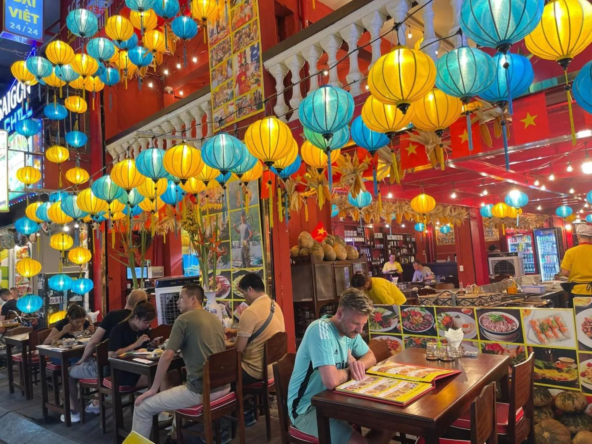 Restaurant/places to eat in THE RICE HOTEL Nong Thon Dai Viet 131 Bui Vien