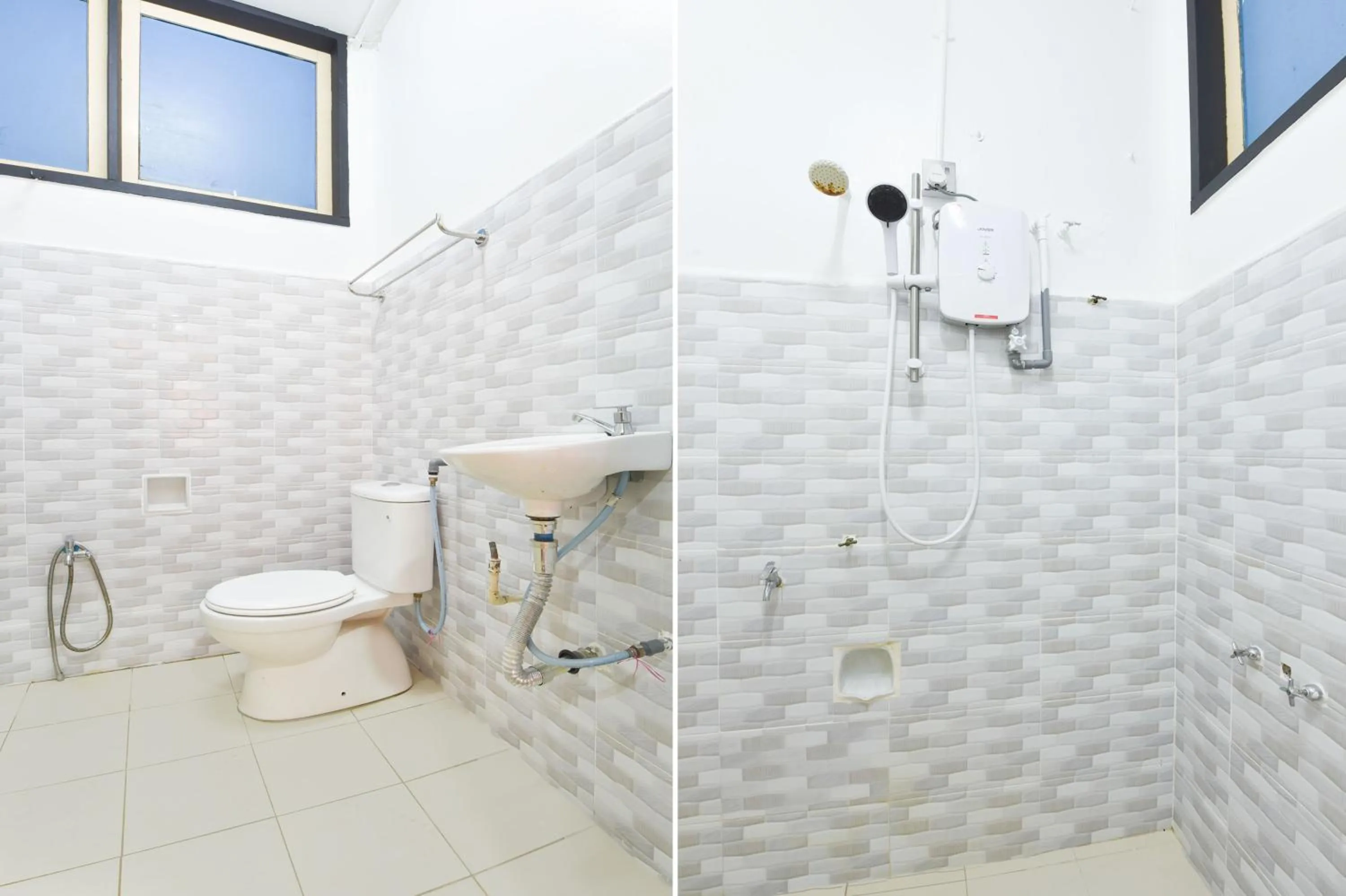 Bathroom in OYO 91052 Hotel Kenangan