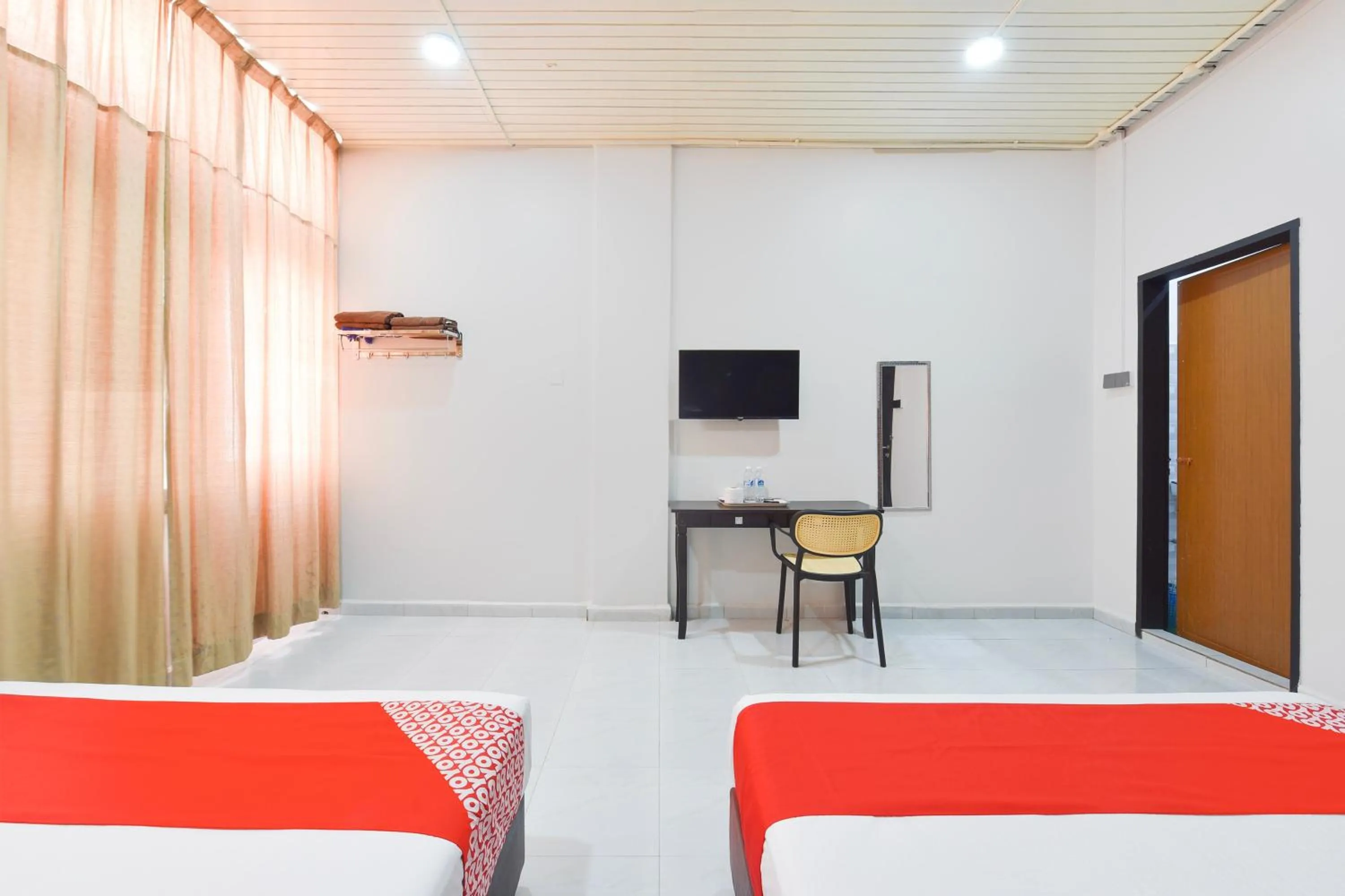 Bedroom in OYO 91052 Hotel Kenangan