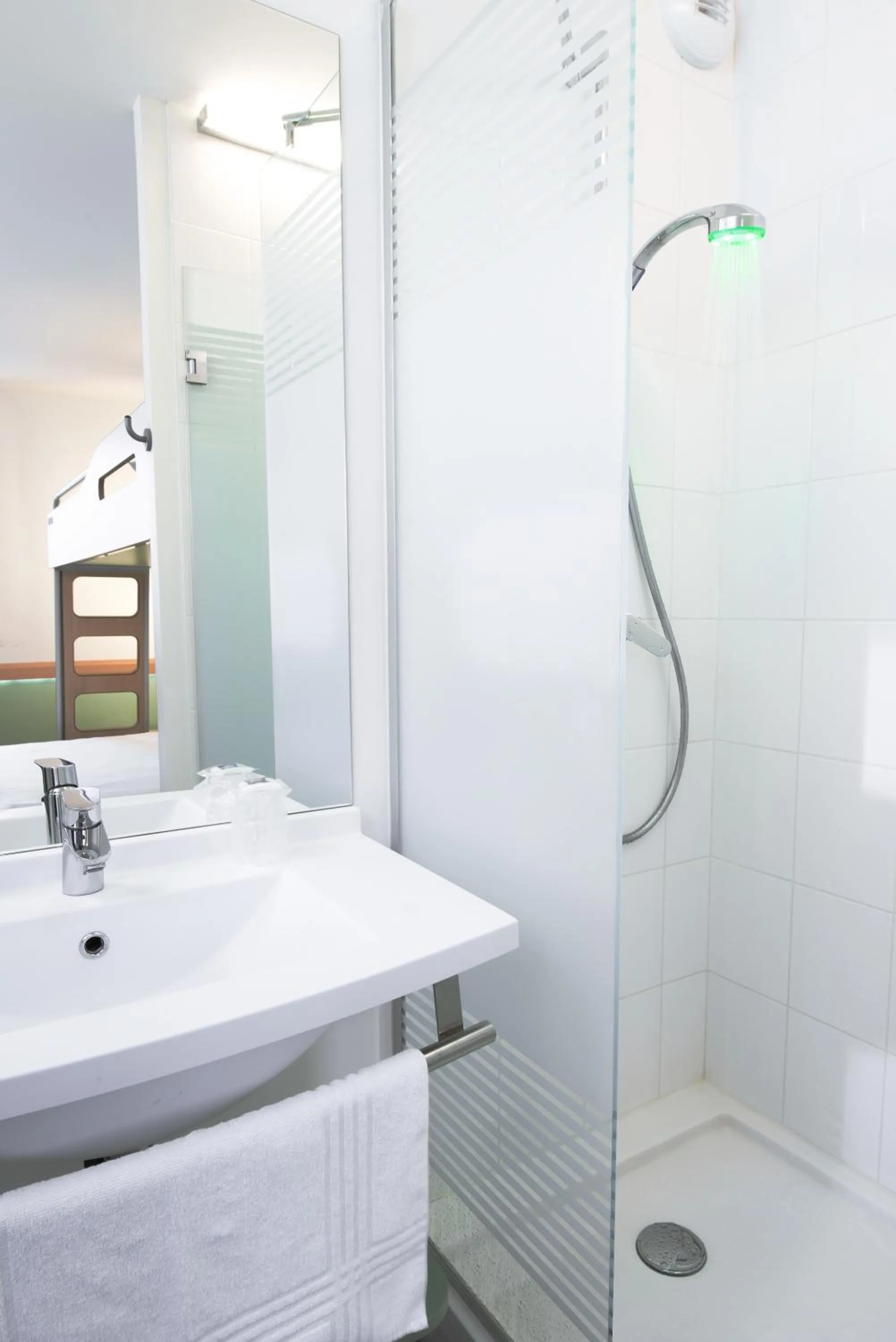 Shower in Ibis Budget Valence Sud