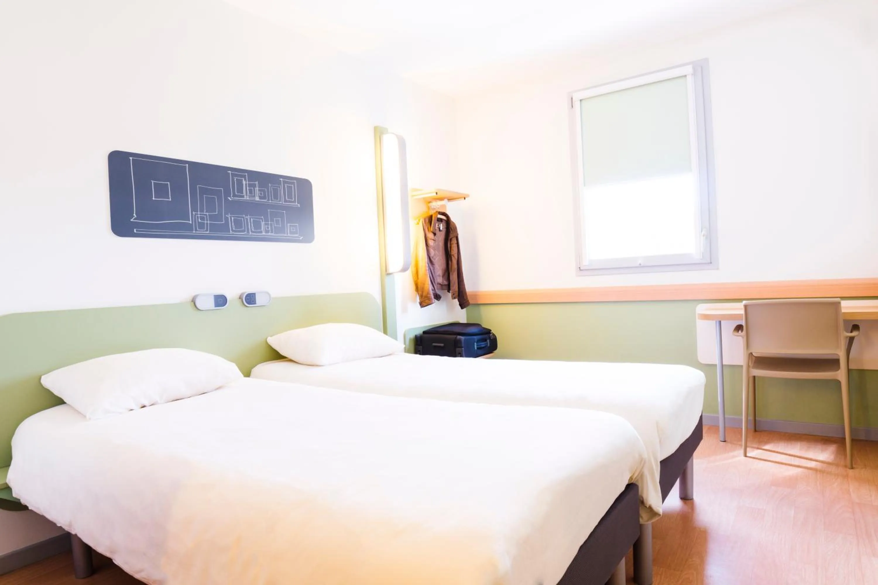 Bed in Ibis Budget Valence Sud