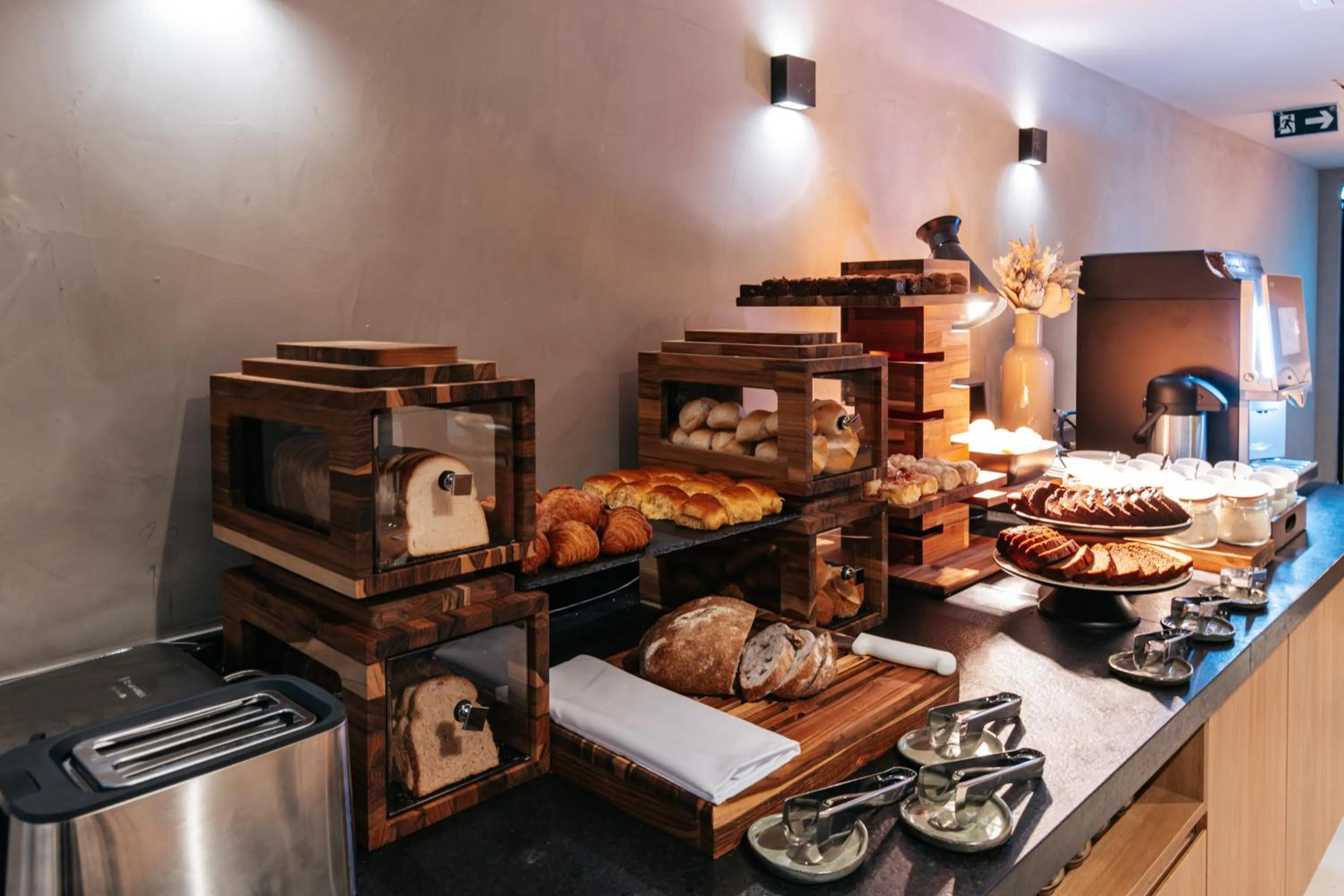 Restaurant/places to eat in WTC Goiânia Stay & Hotel by Atlantica