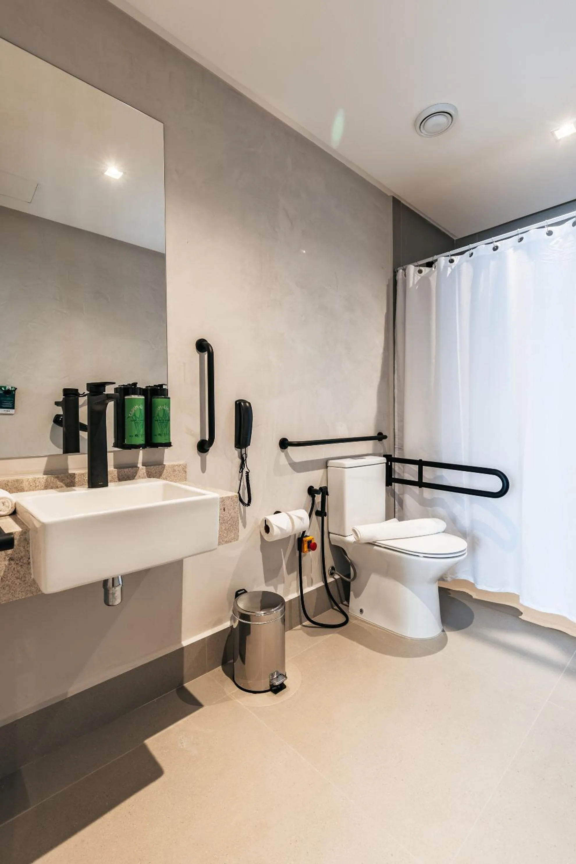 Bathroom in WTC Goiânia Stay & Hotel by Atlantica