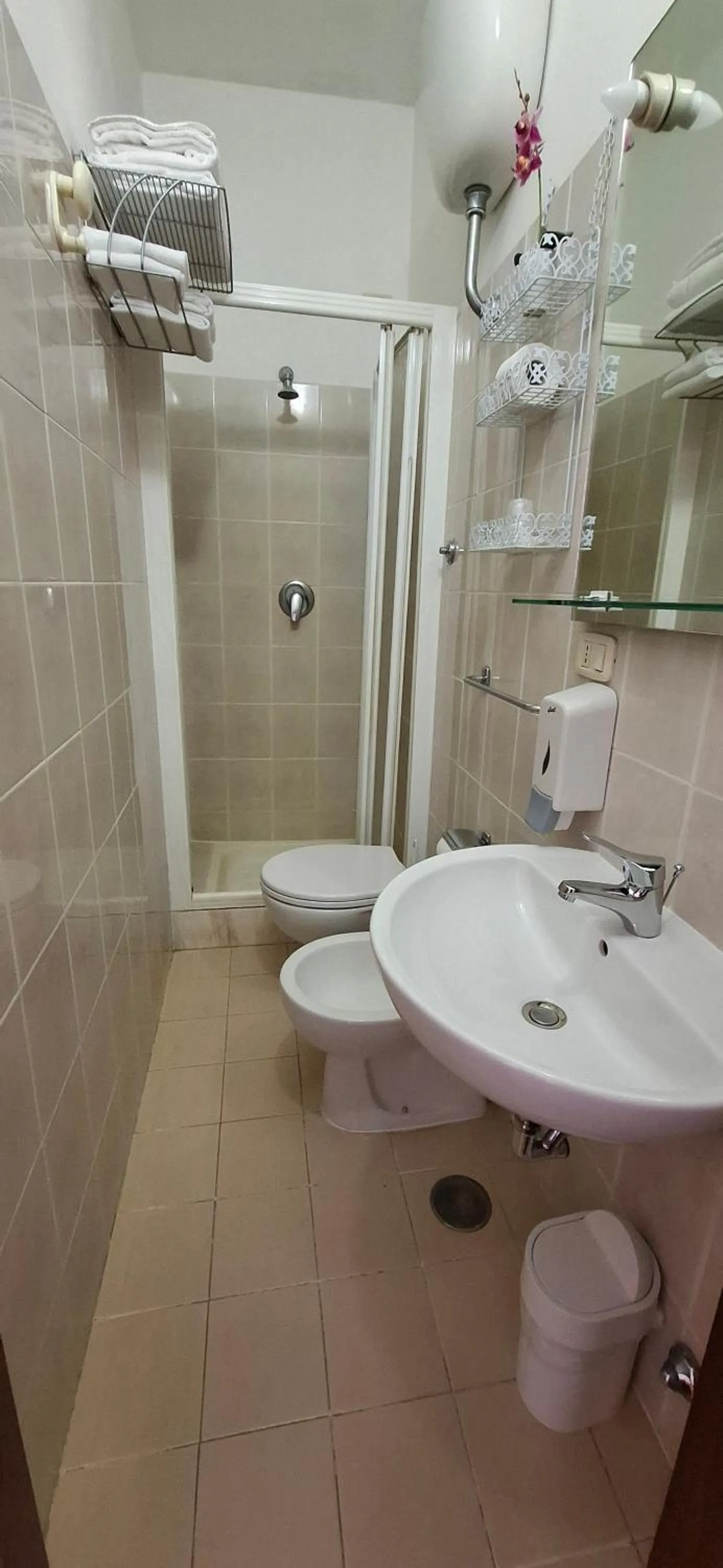 Bathroom in Hotel Lea