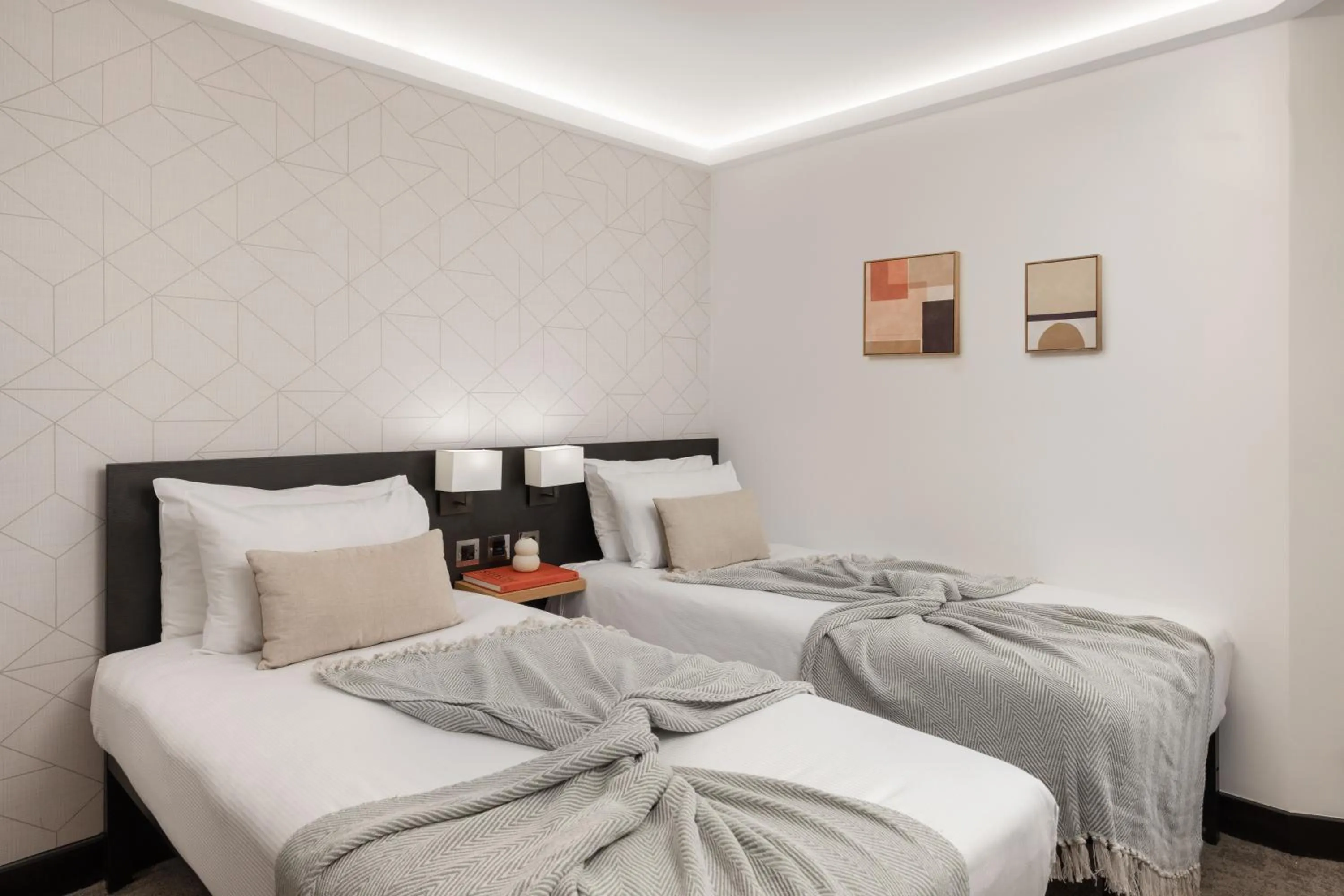 Bed in St Giles London – A St Giles Hotel