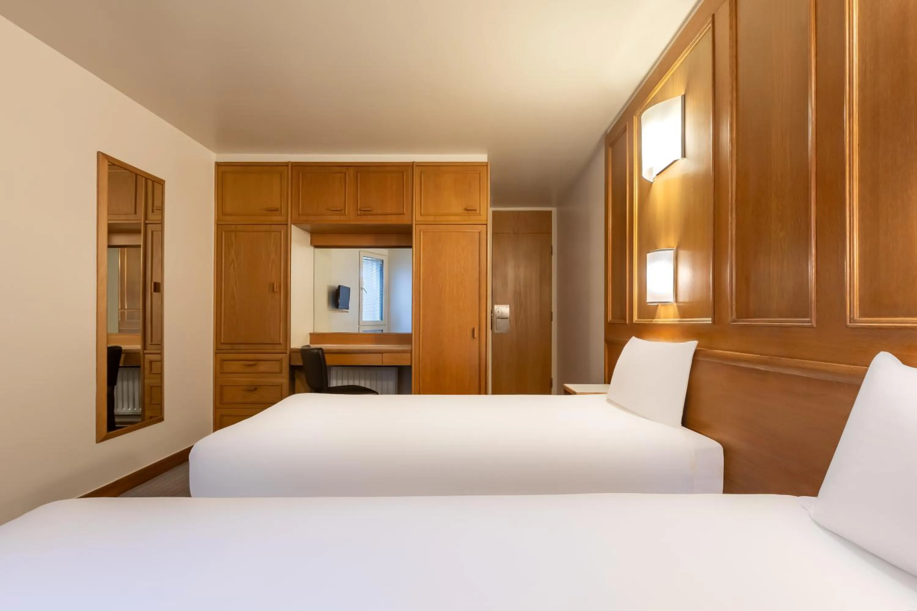 Bed in STG Hotel Oxford Street - formerly St Giles London Hotel