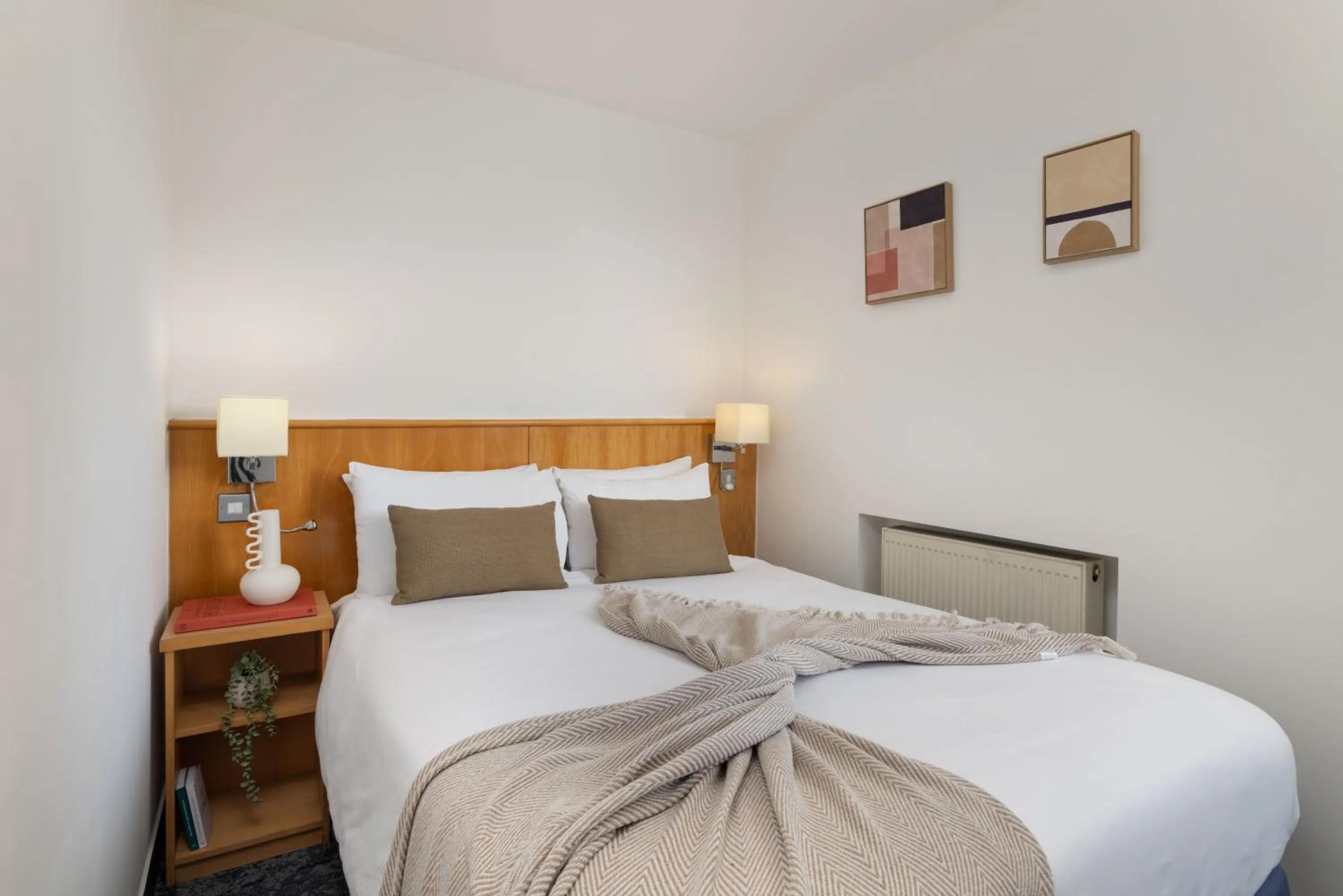 Photo of the whole room, Bed in St Giles London – A St Giles Hotel