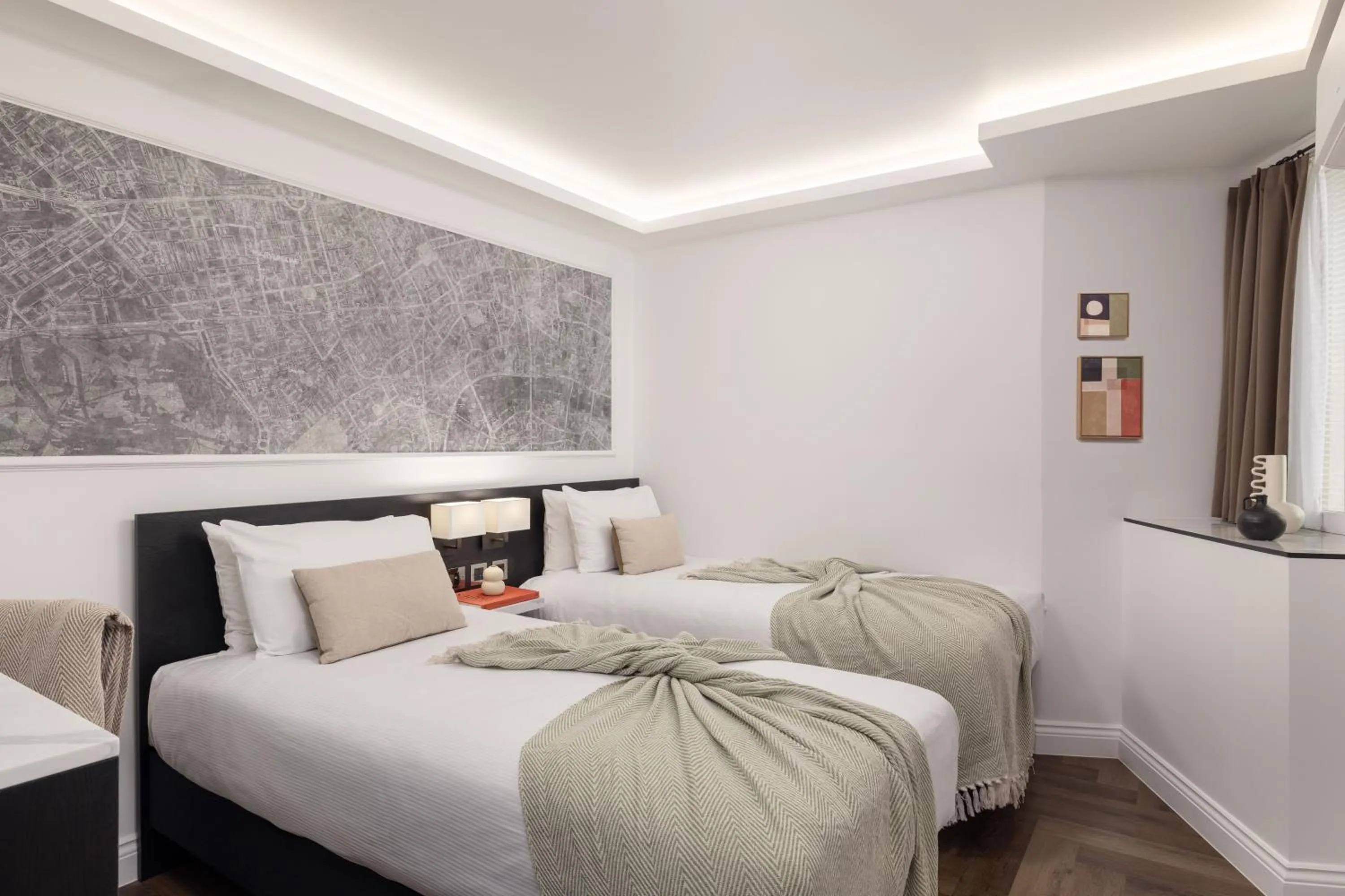 Bed in St Giles London – A St Giles Hotel