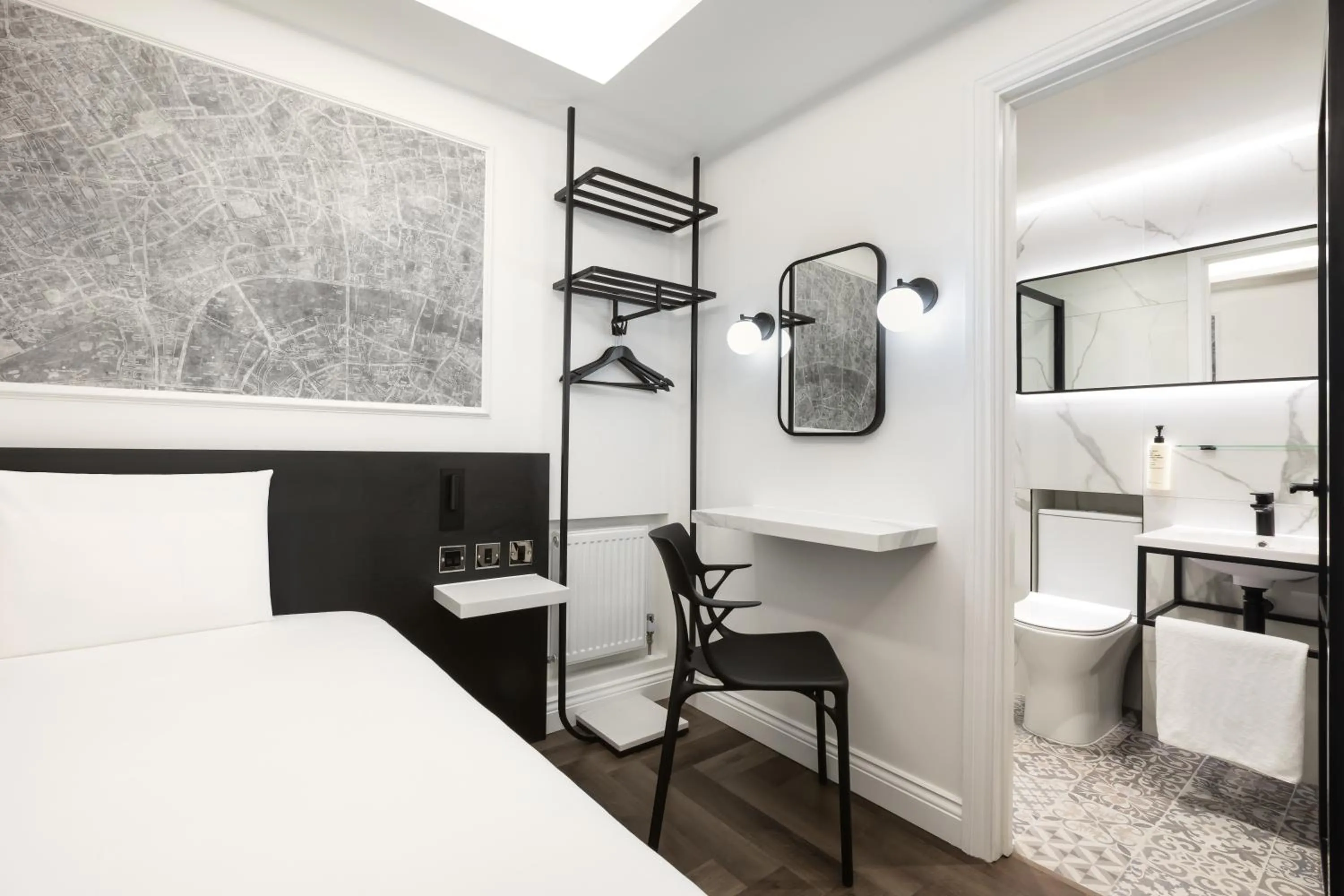 Bed in STG Hotel Oxford Street - formerly St Giles London Hotel