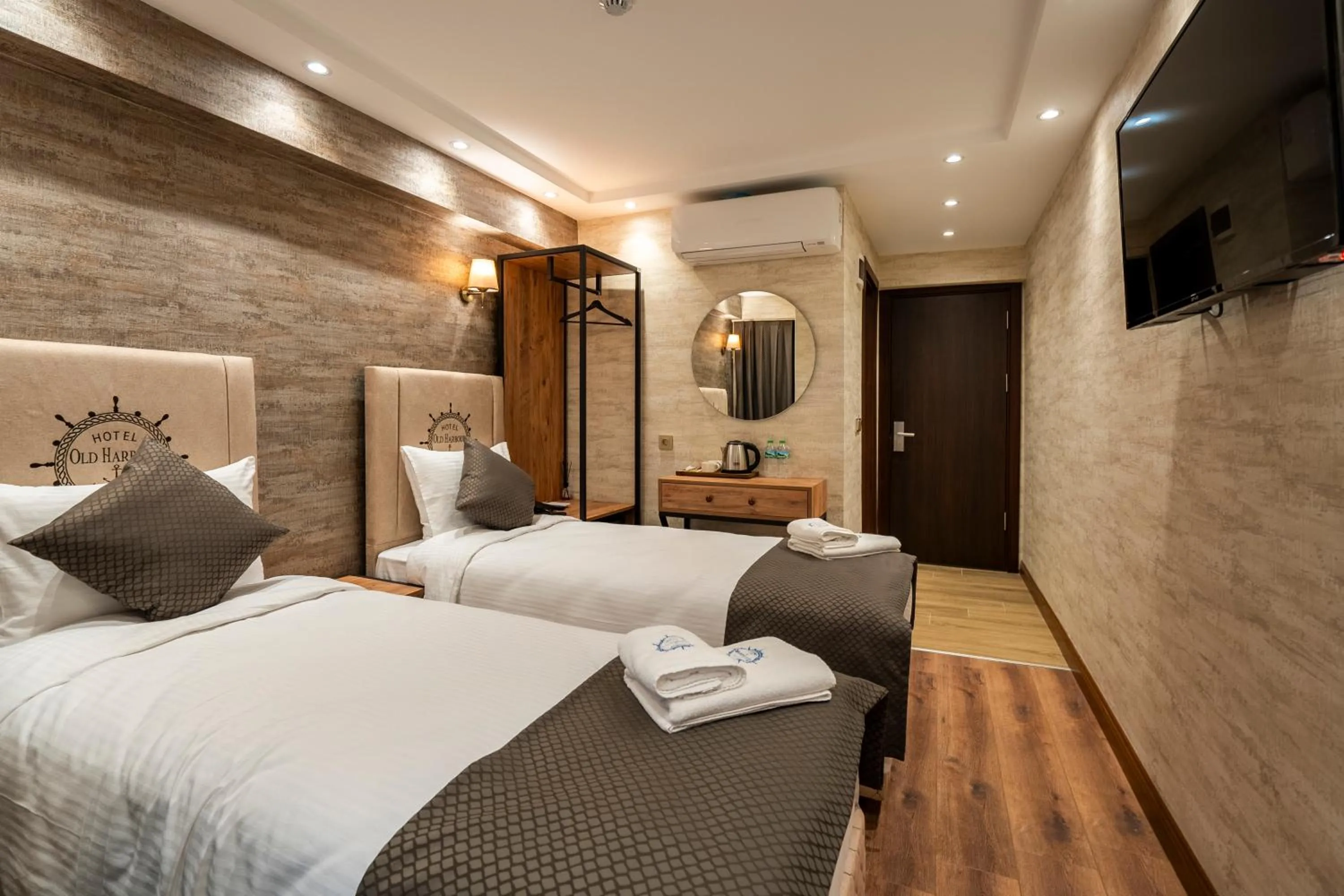 Bed in Old Harbour Hotel istanbul