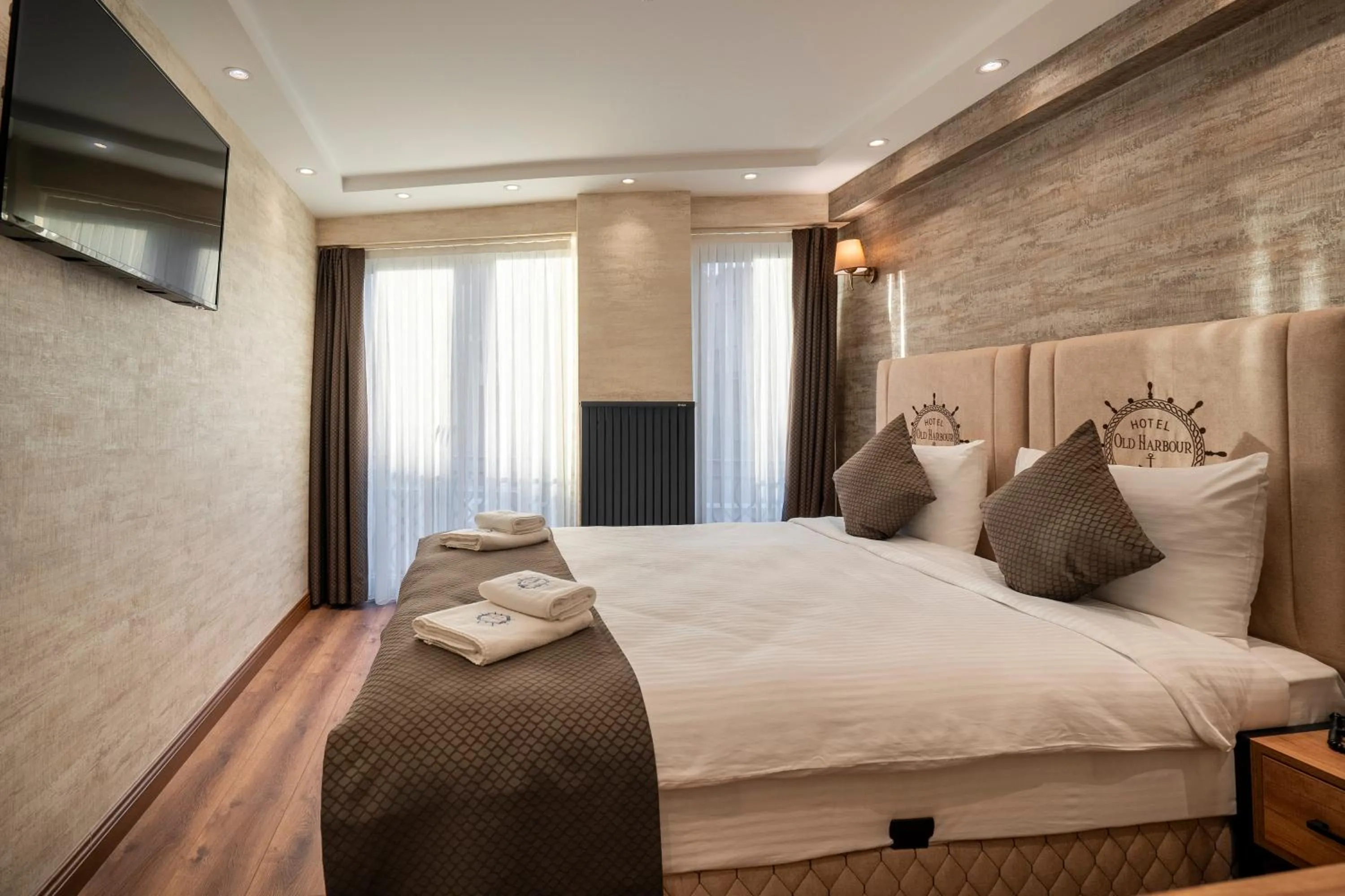 Bed in Old Harbour Hotel istanbul