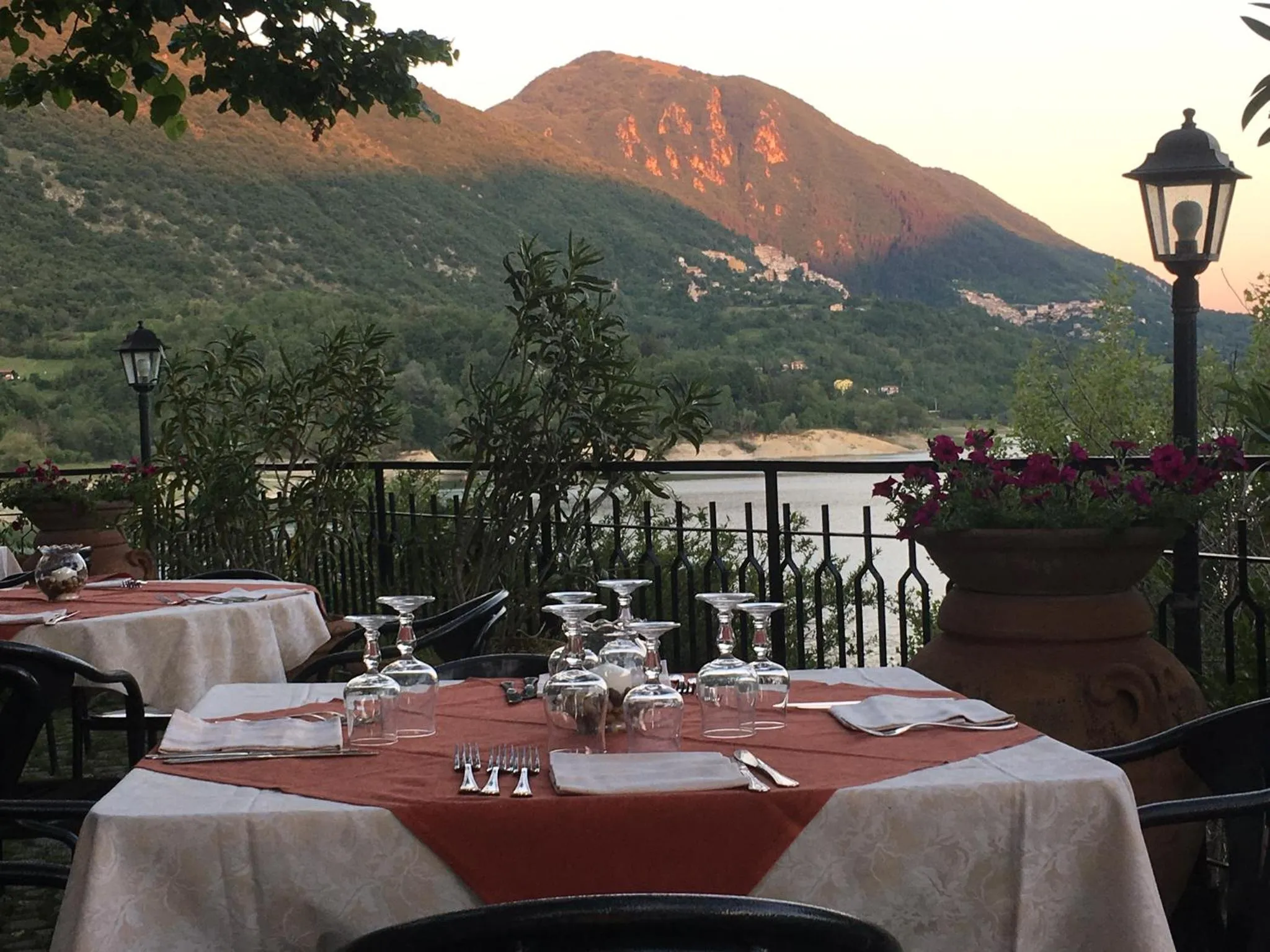 Restaurant/places to eat in Hotel Turano