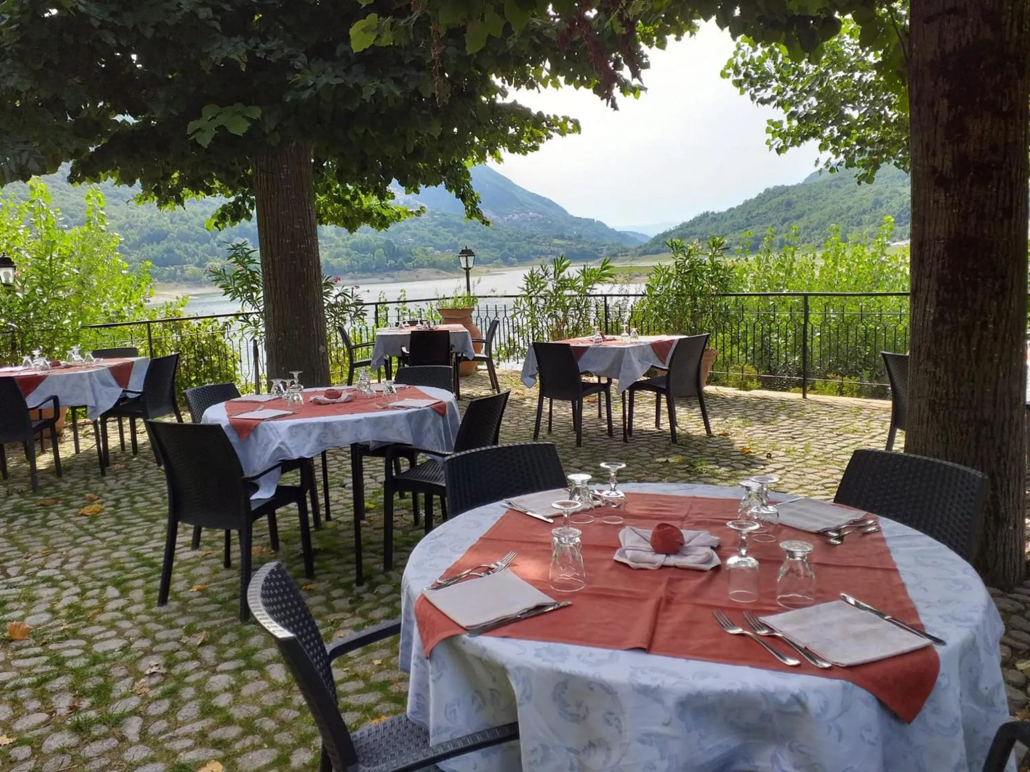 Restaurant/places to eat in Hotel Turano
