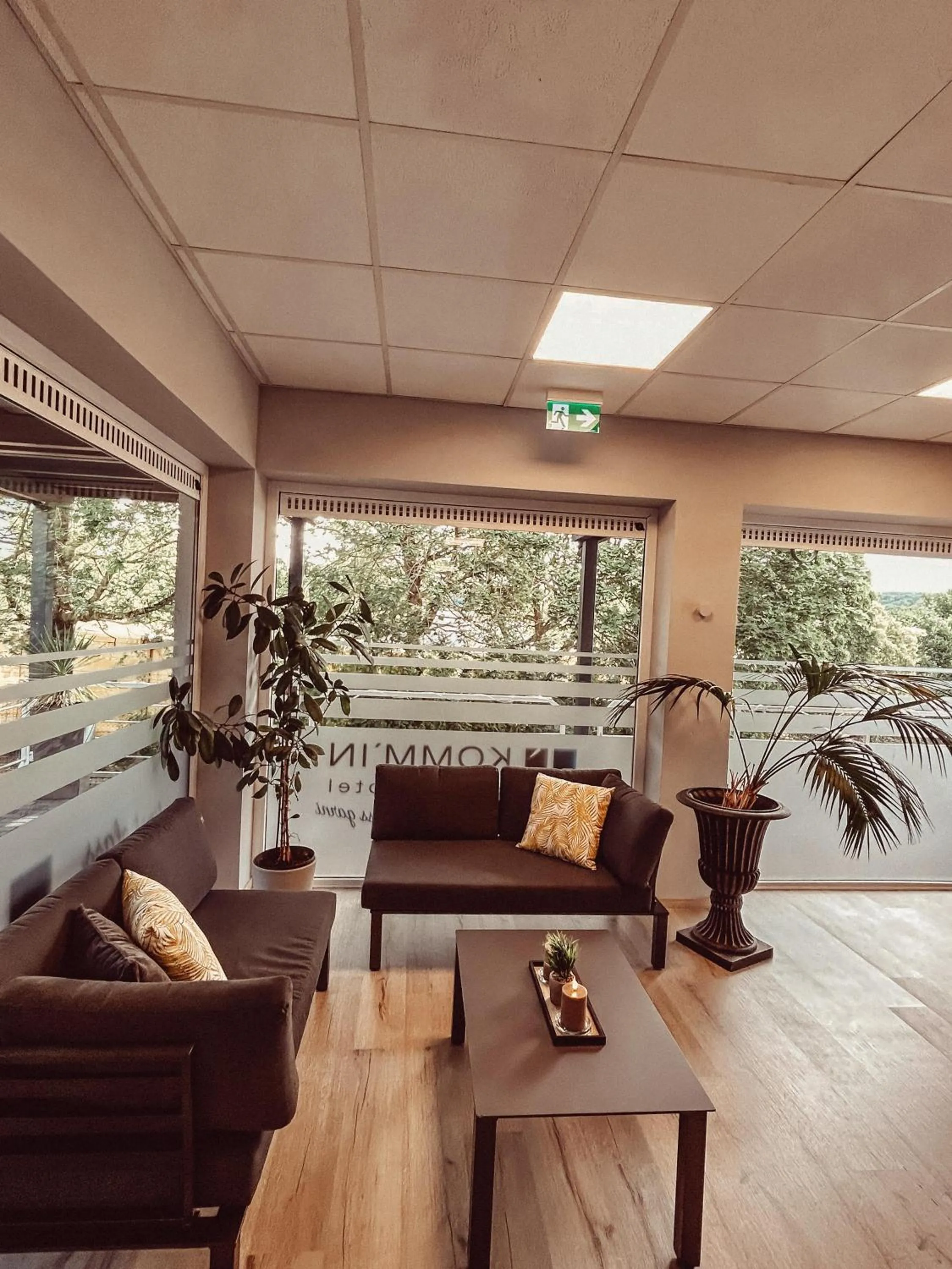 Seating area in Komm' In Hotel