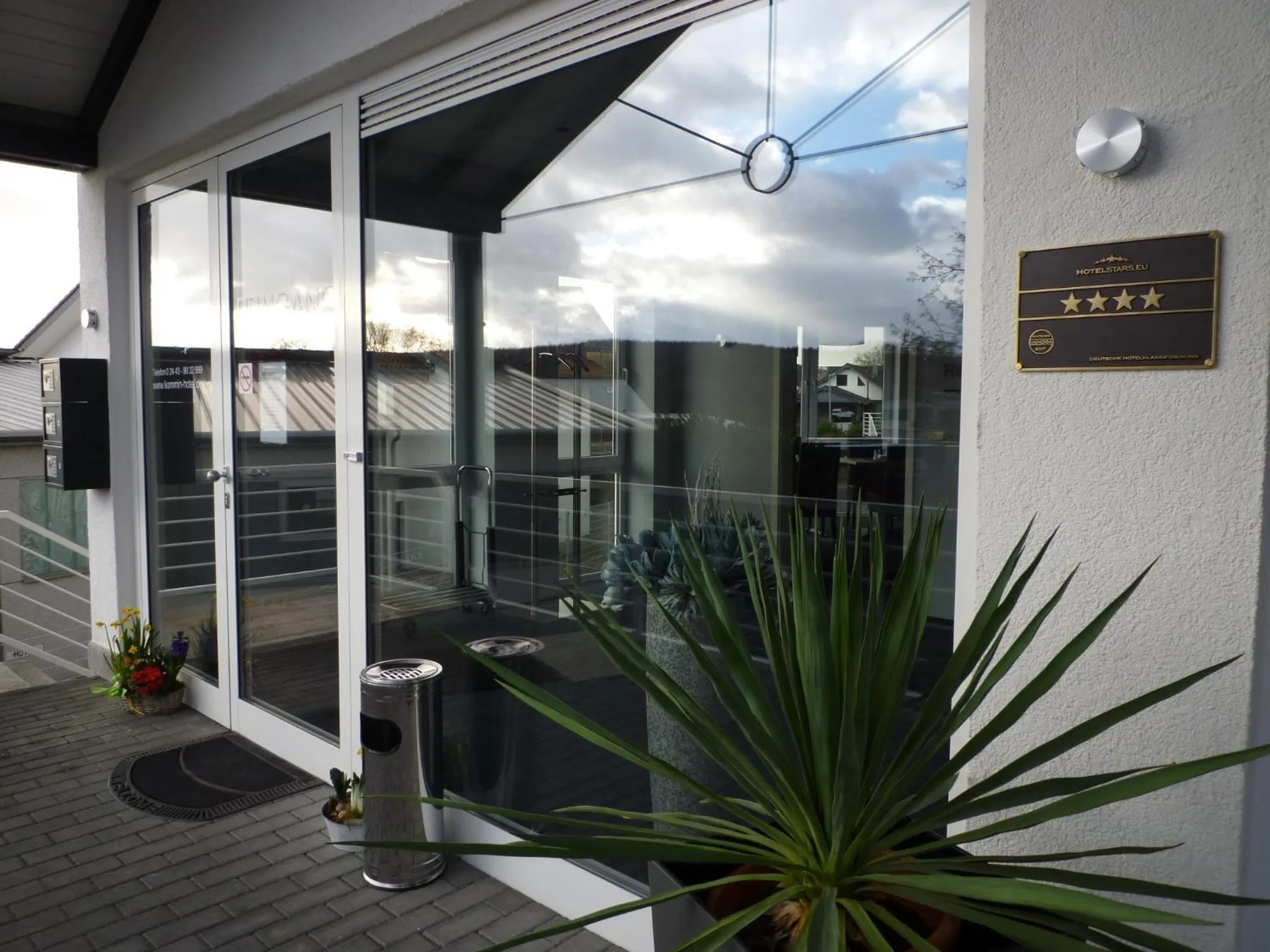 Facade/entrance in Komm' In Hotel