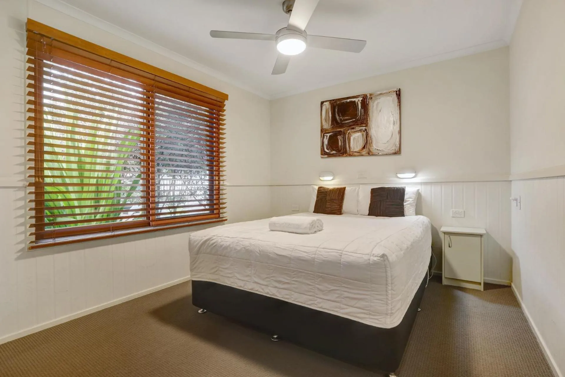 Bed in Kiama Harbour Cabins