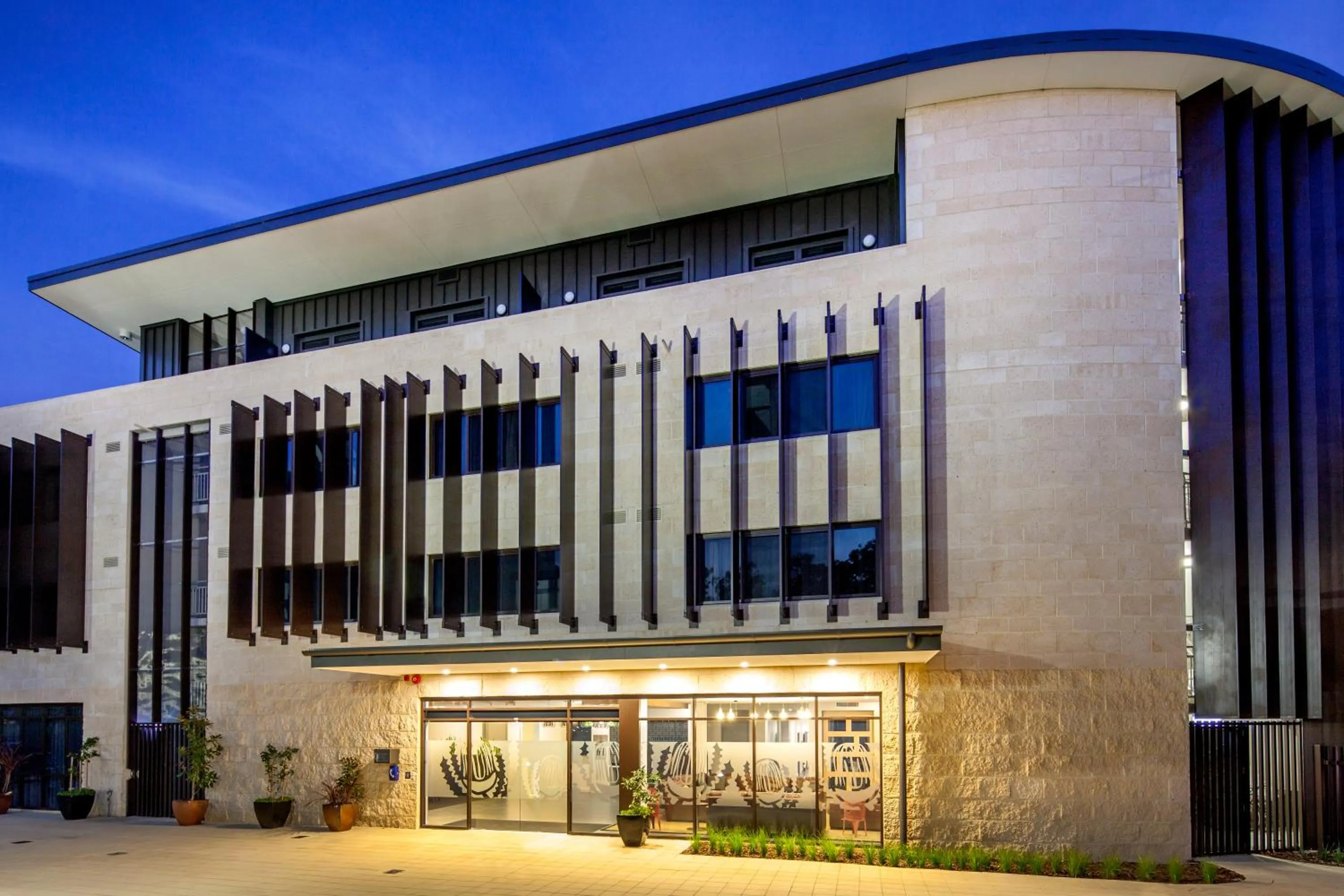Facade/entrance in St Catherine's on Park