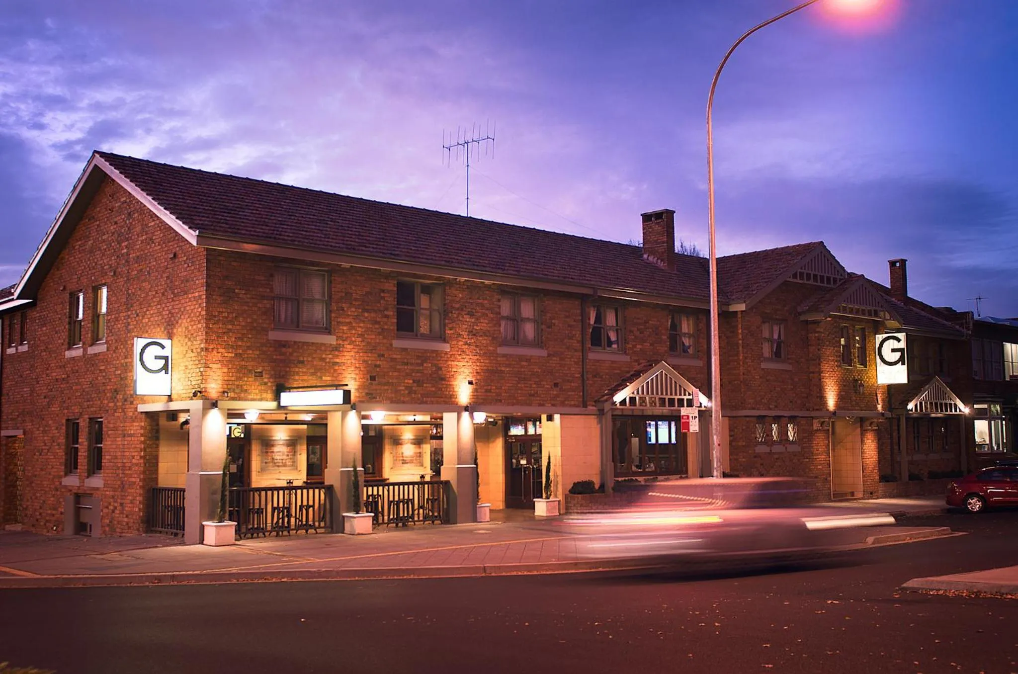 Property building in The George Hotel Bathurst