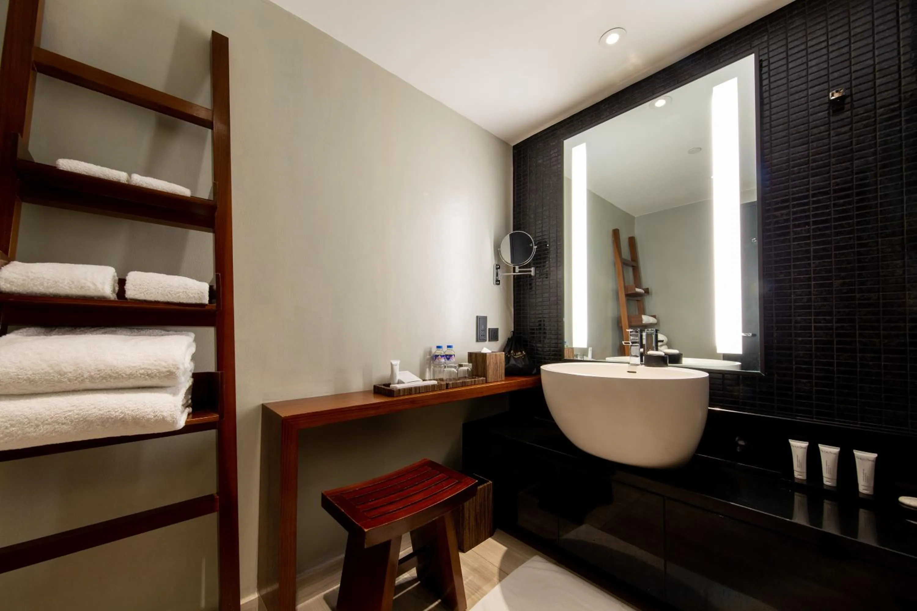 Bathroom in City of Dreams - Nobu Hotel Manila