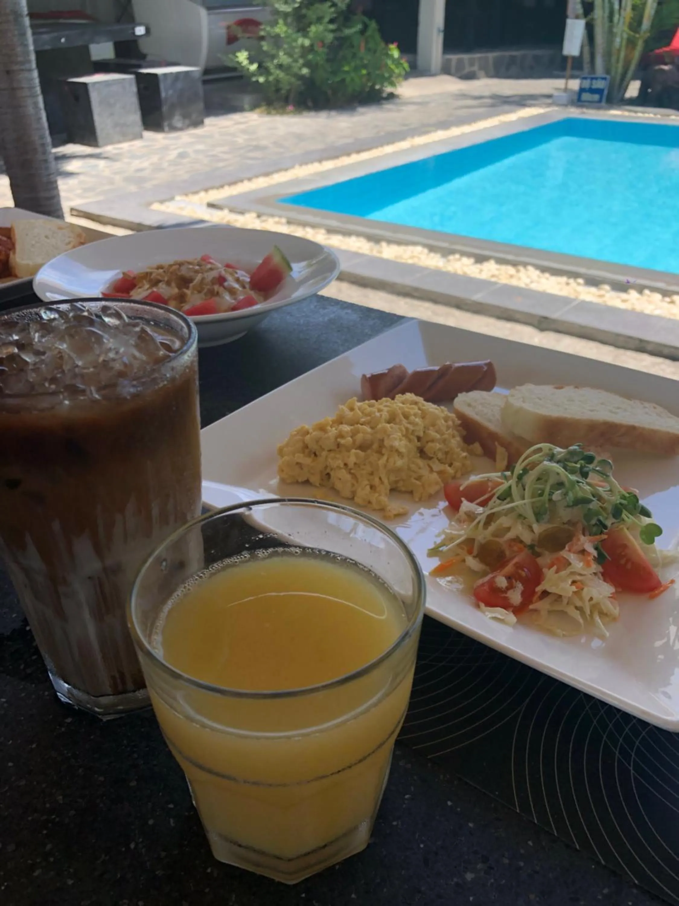 Food and drinks in Mui Ne Hills Bliss Hotel