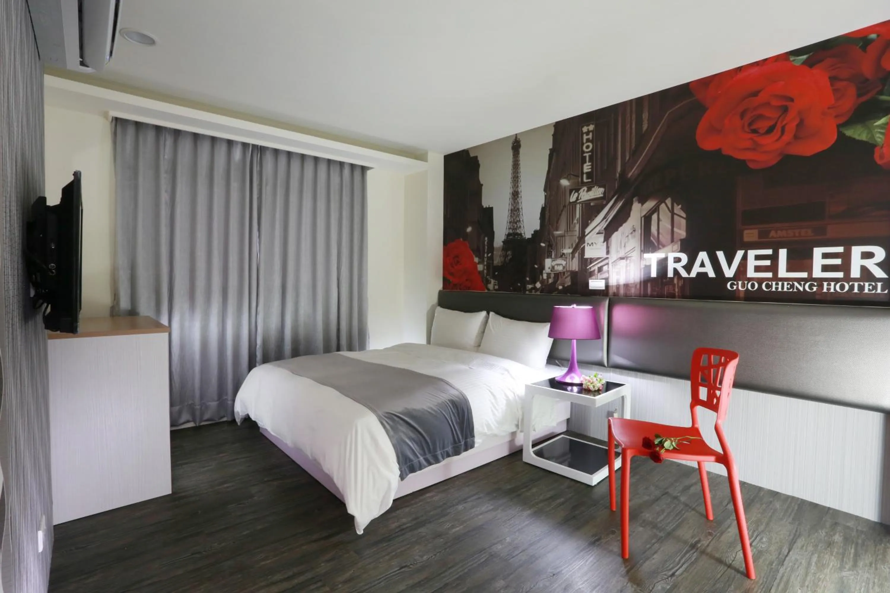 Bed in Guo Chen Hotel