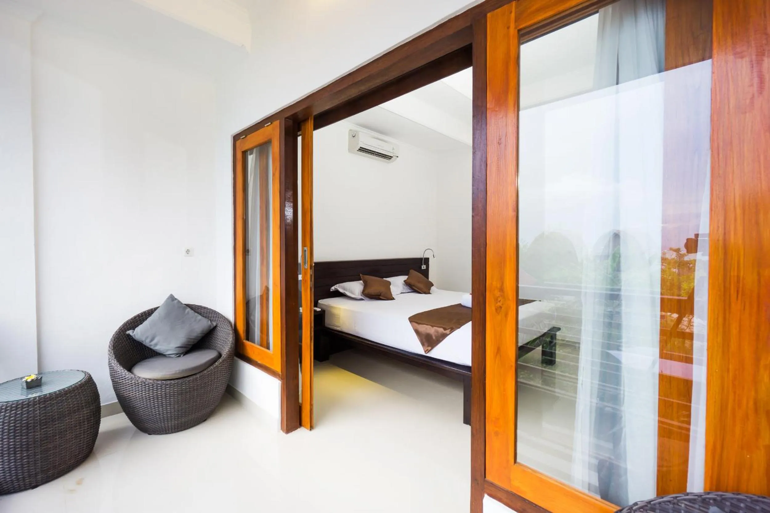 Balcony/Terrace, Bed in Nyuh Gading Home Stay