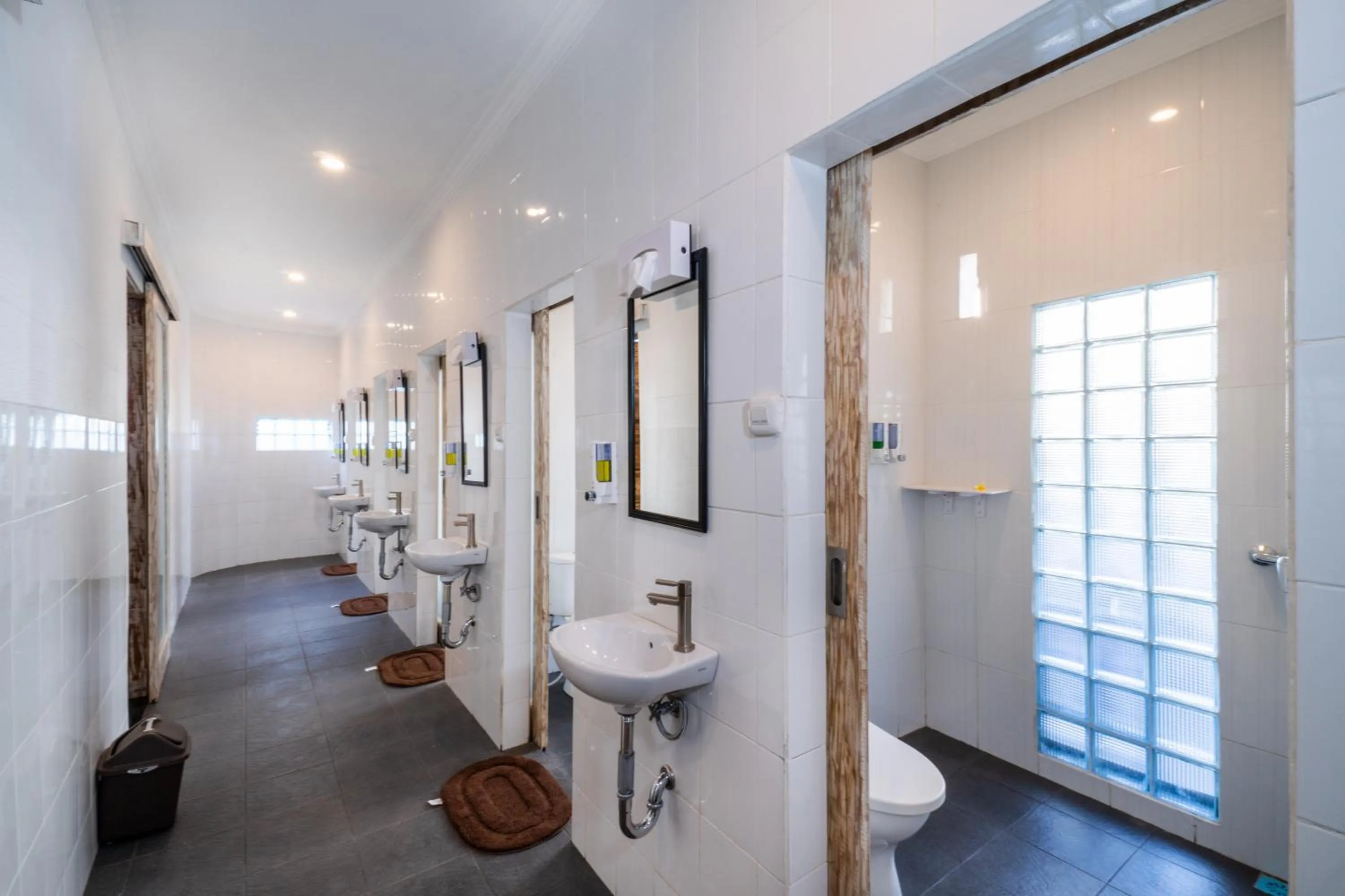 Bathroom in Nyuh Gading Home Stay