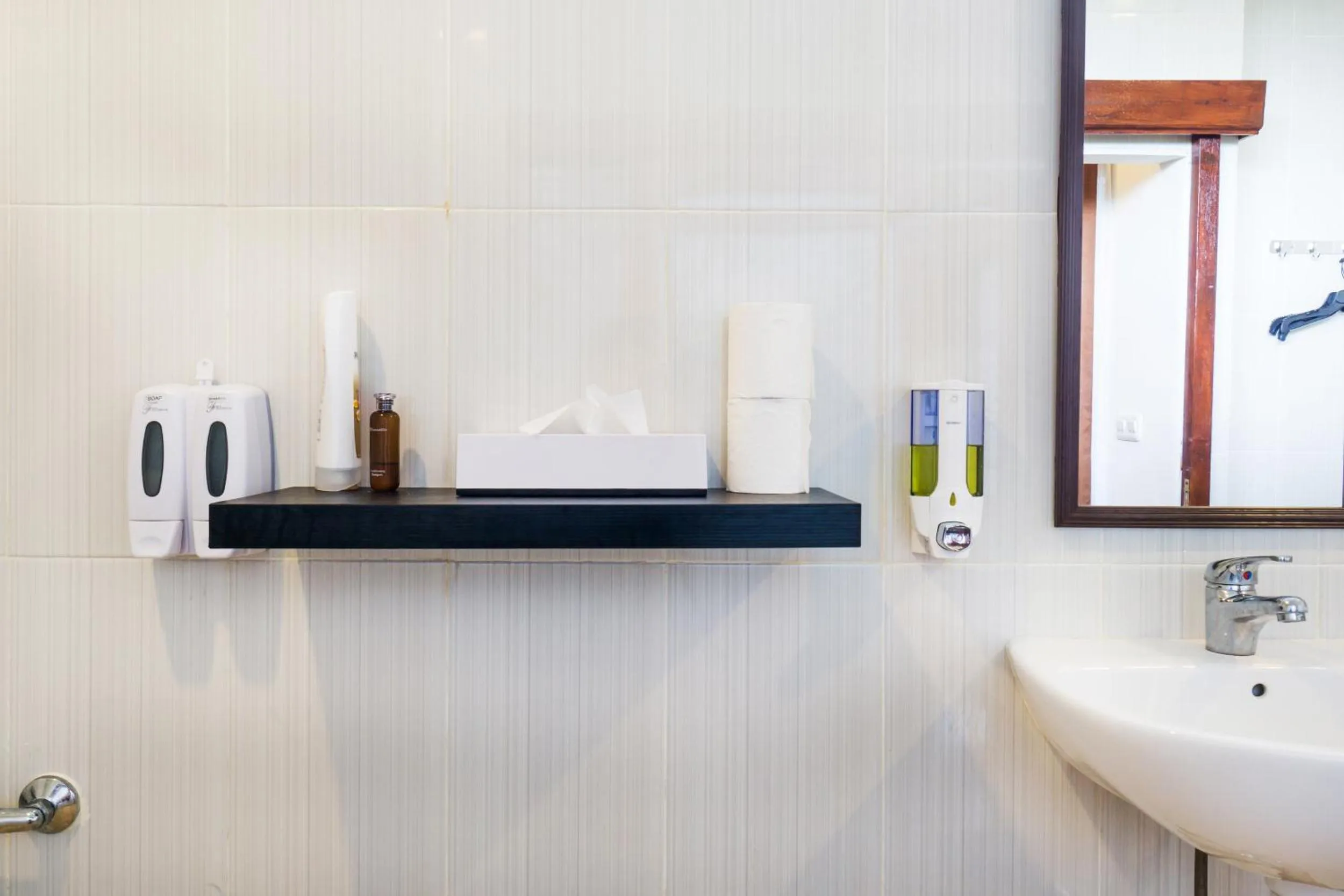 Bathroom in Nyuh Gading Home Stay