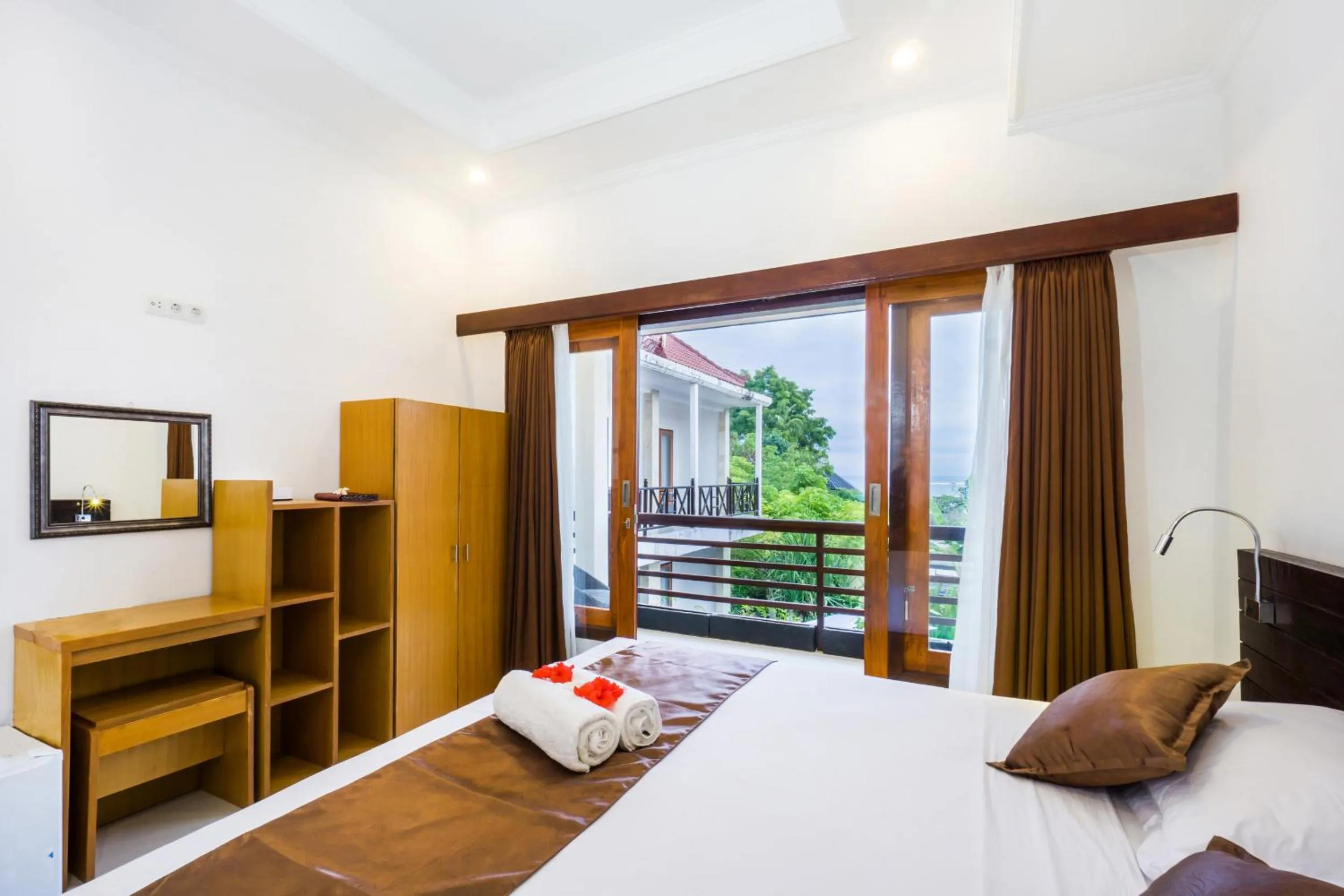 bunk bed, Bed in Nyuh Gading Home Stay