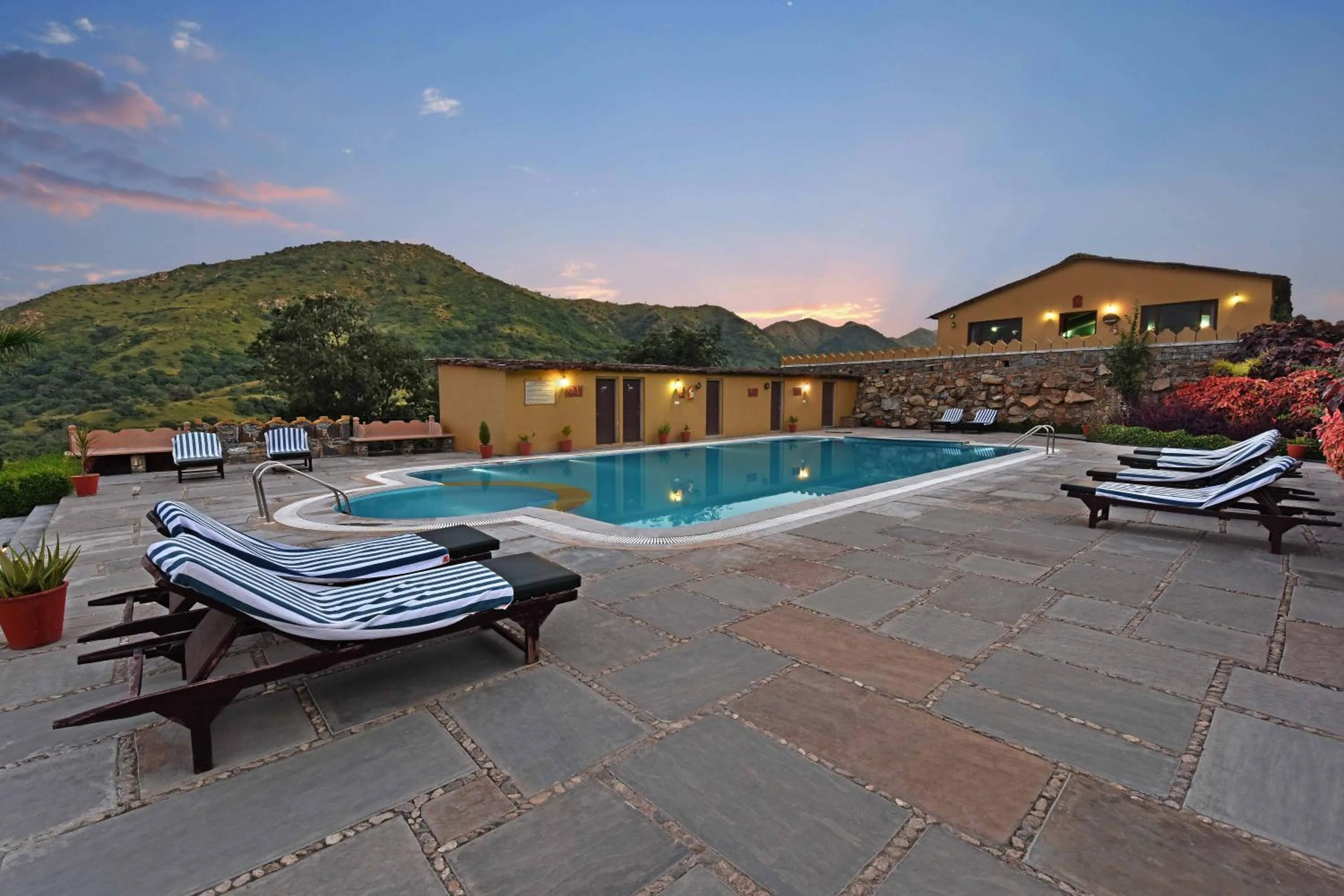 Swimming pool in Kumbhalgarh Safari Camp by Trulyy