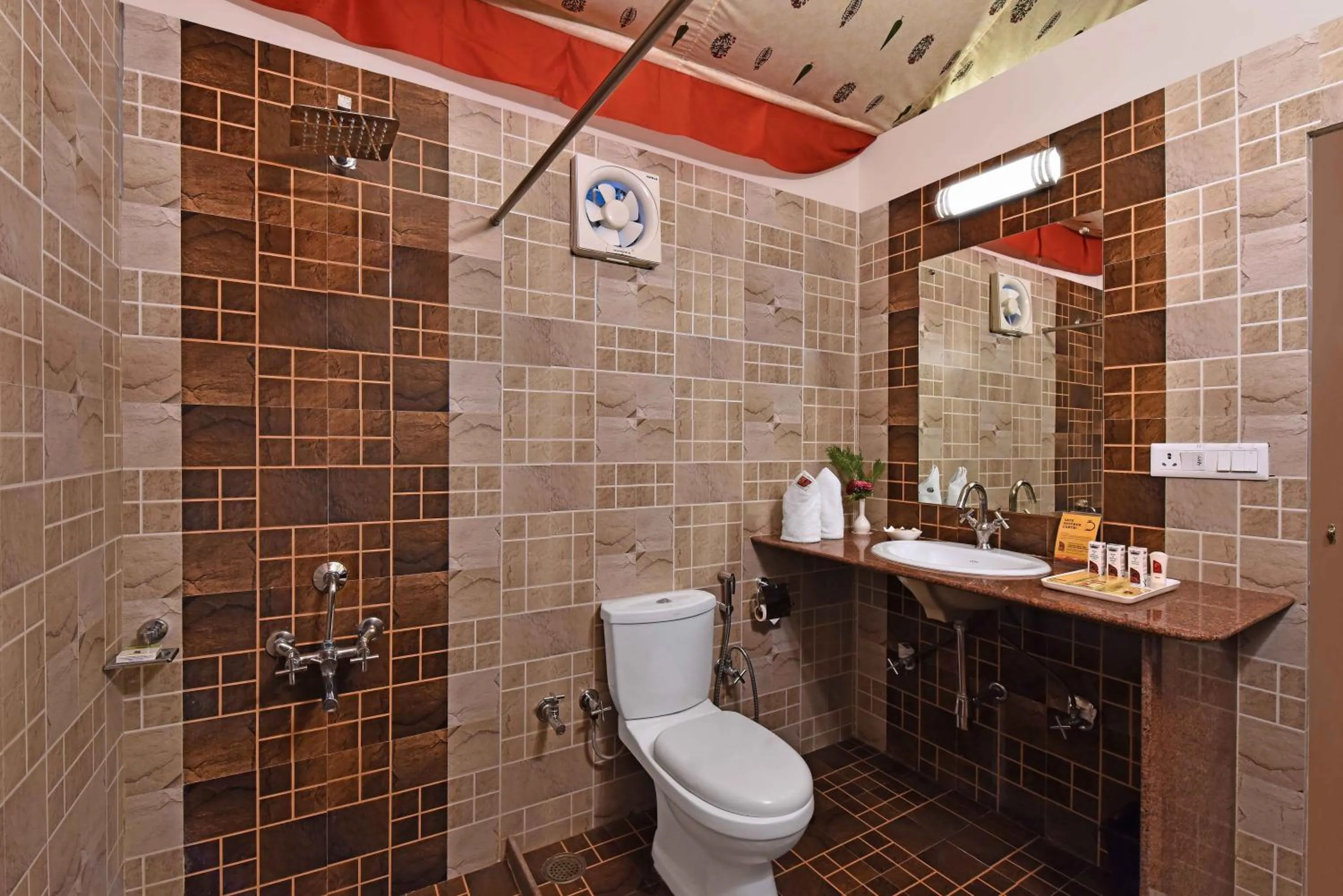 Shower in Kumbhalgarh Safari Camp by Trulyy