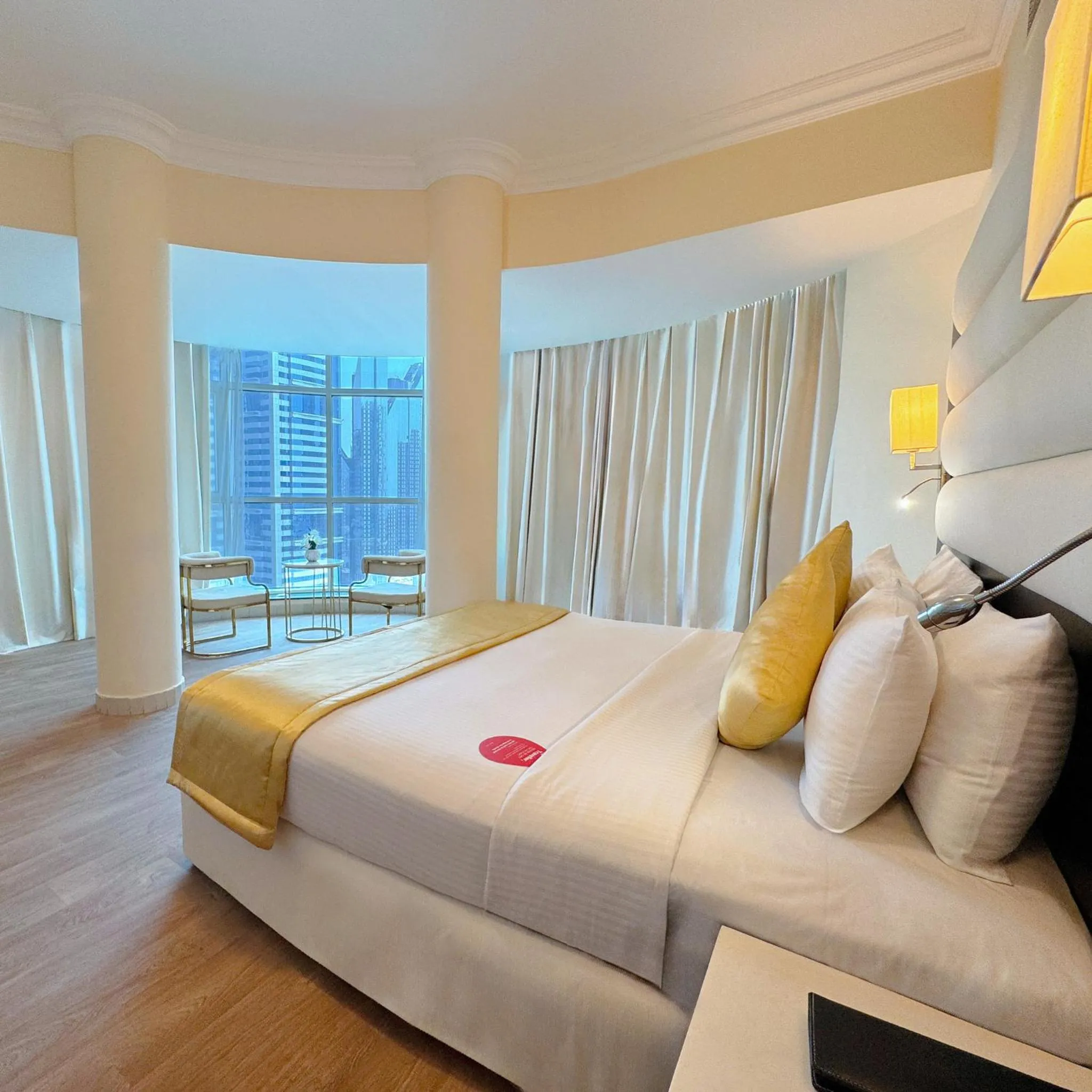 Bedroom, Bed in Emirates Grand Hotel