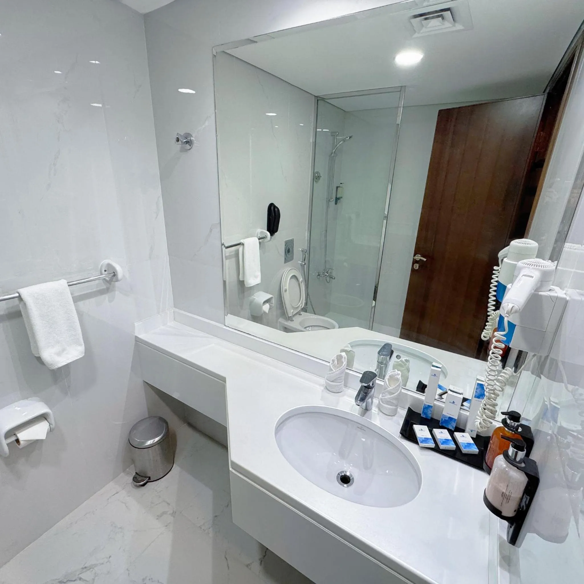 Bathroom in Emirates Grand Hotel