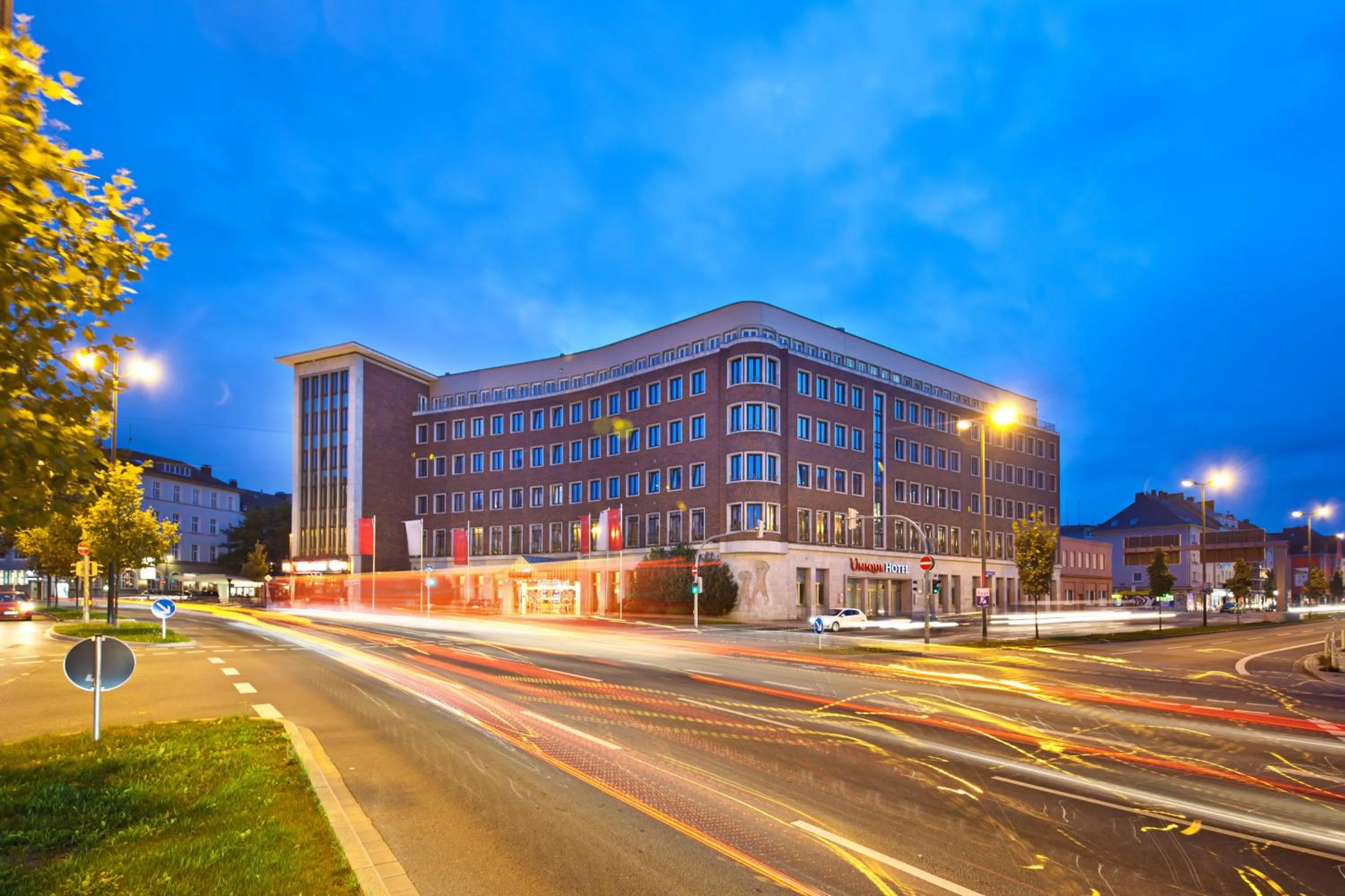 Facade/entrance in Hotel Excelsior Dortmund Hauptbahnhof