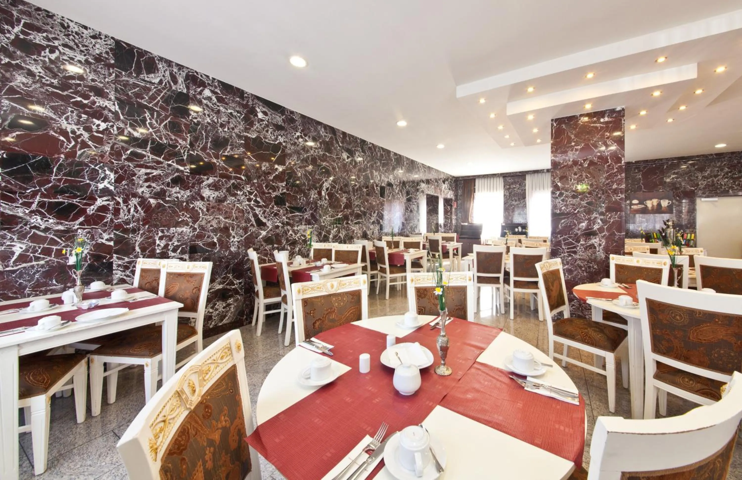 Restaurant/places to eat in Hotel Excelsior Dortmund Hauptbahnhof