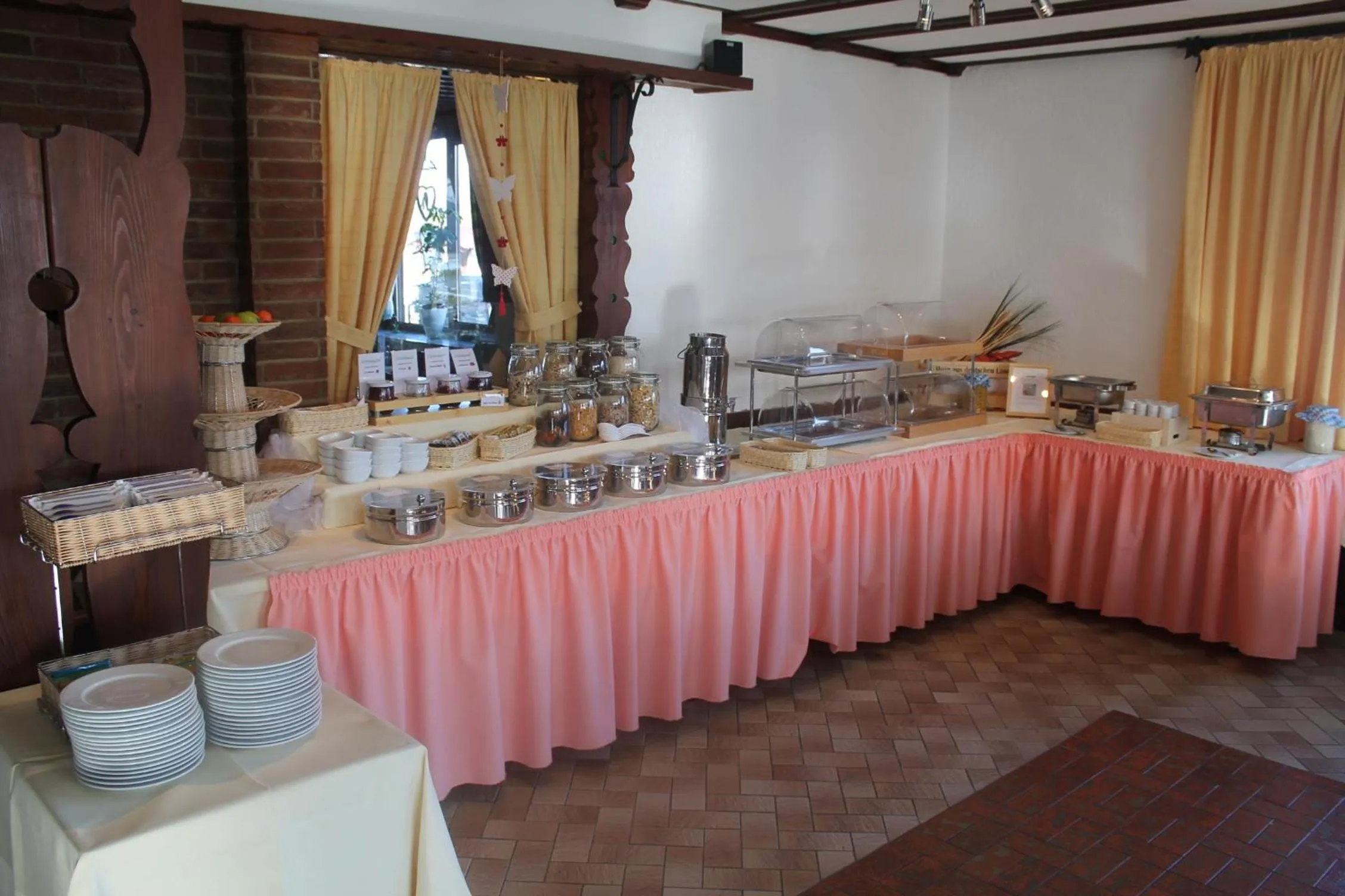 Restaurant/places to eat in Waldhotel Dornröschenshöh