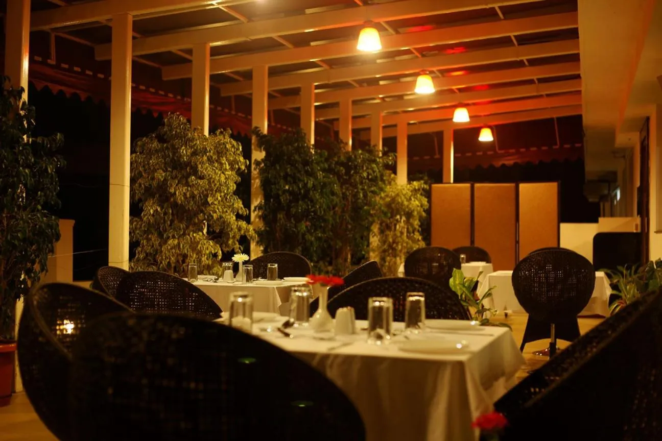 Restaurant/places to eat in The Atrium Boutique Hotel