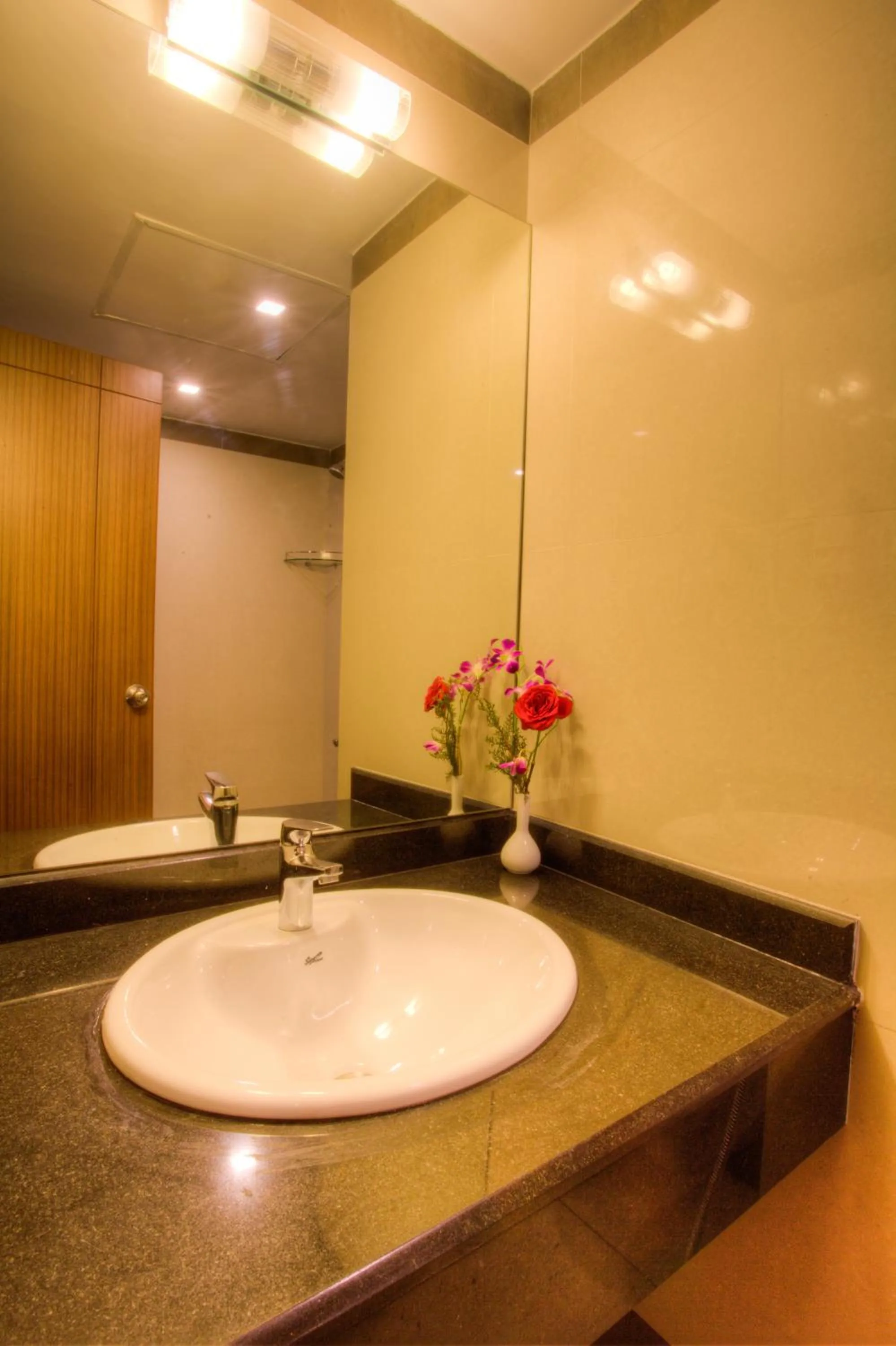 Bathroom in The Atrium Boutique Hotel