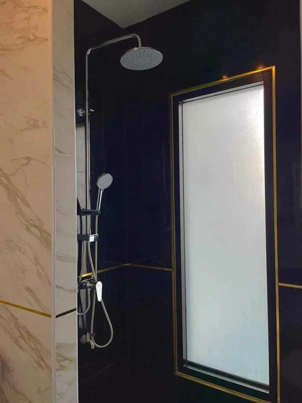 Shower in R resident resort