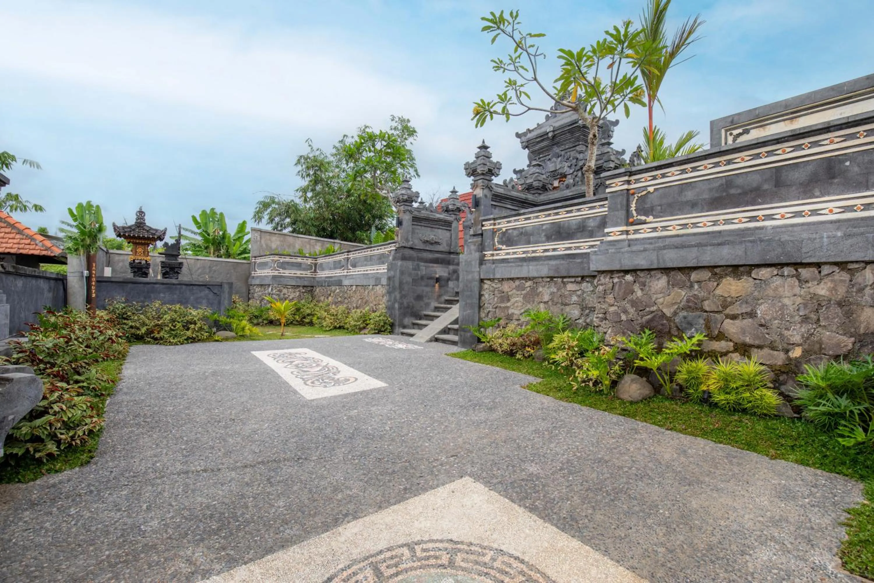 Parking in Puri Arsa Bali