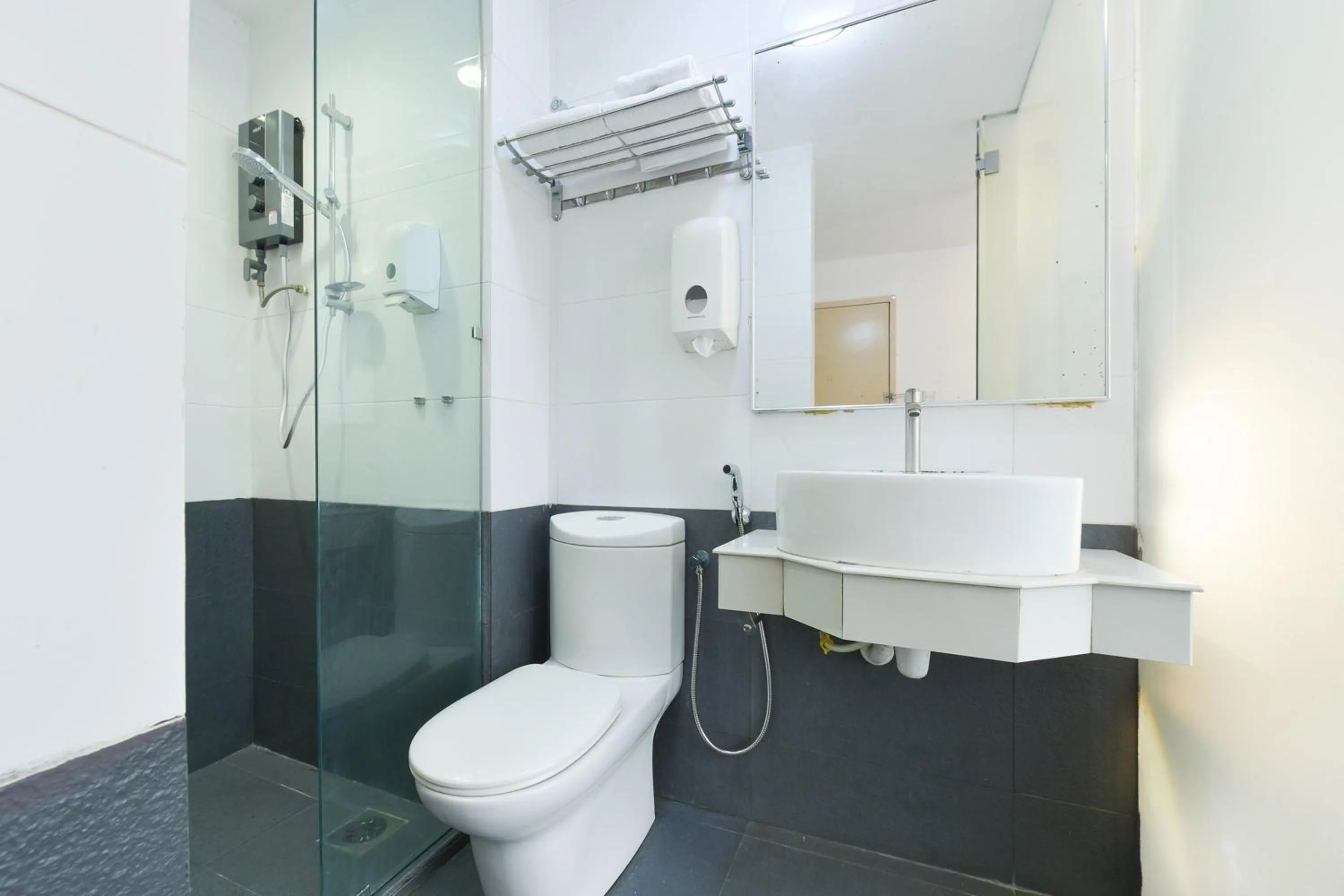 Bathroom in Hotel O Pollodium Chinatown