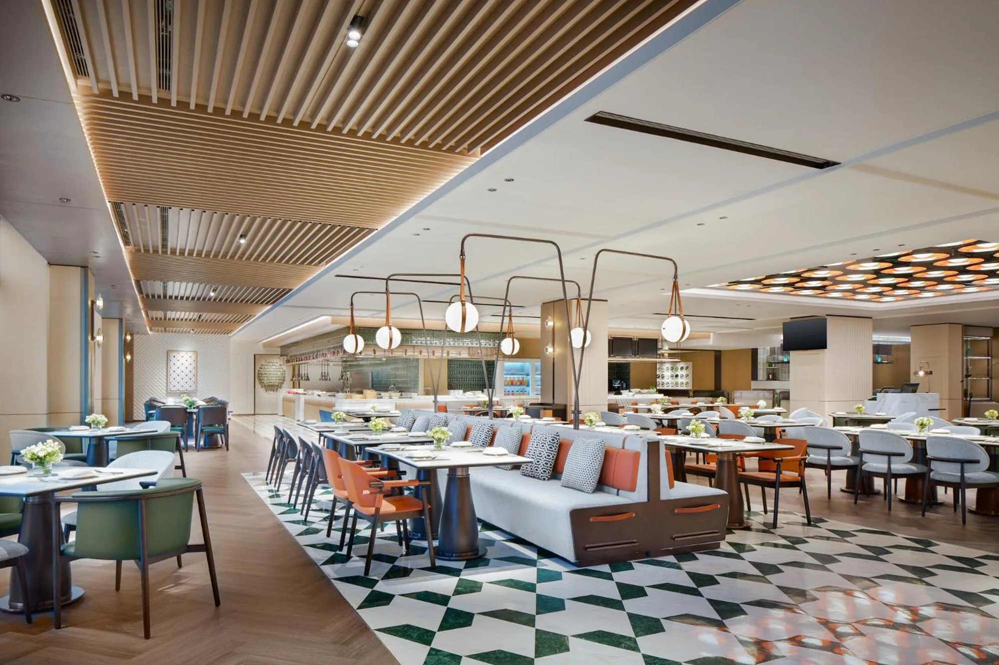 Restaurant/places to eat in Holiday Inn Chongqing Science Hall by IHG