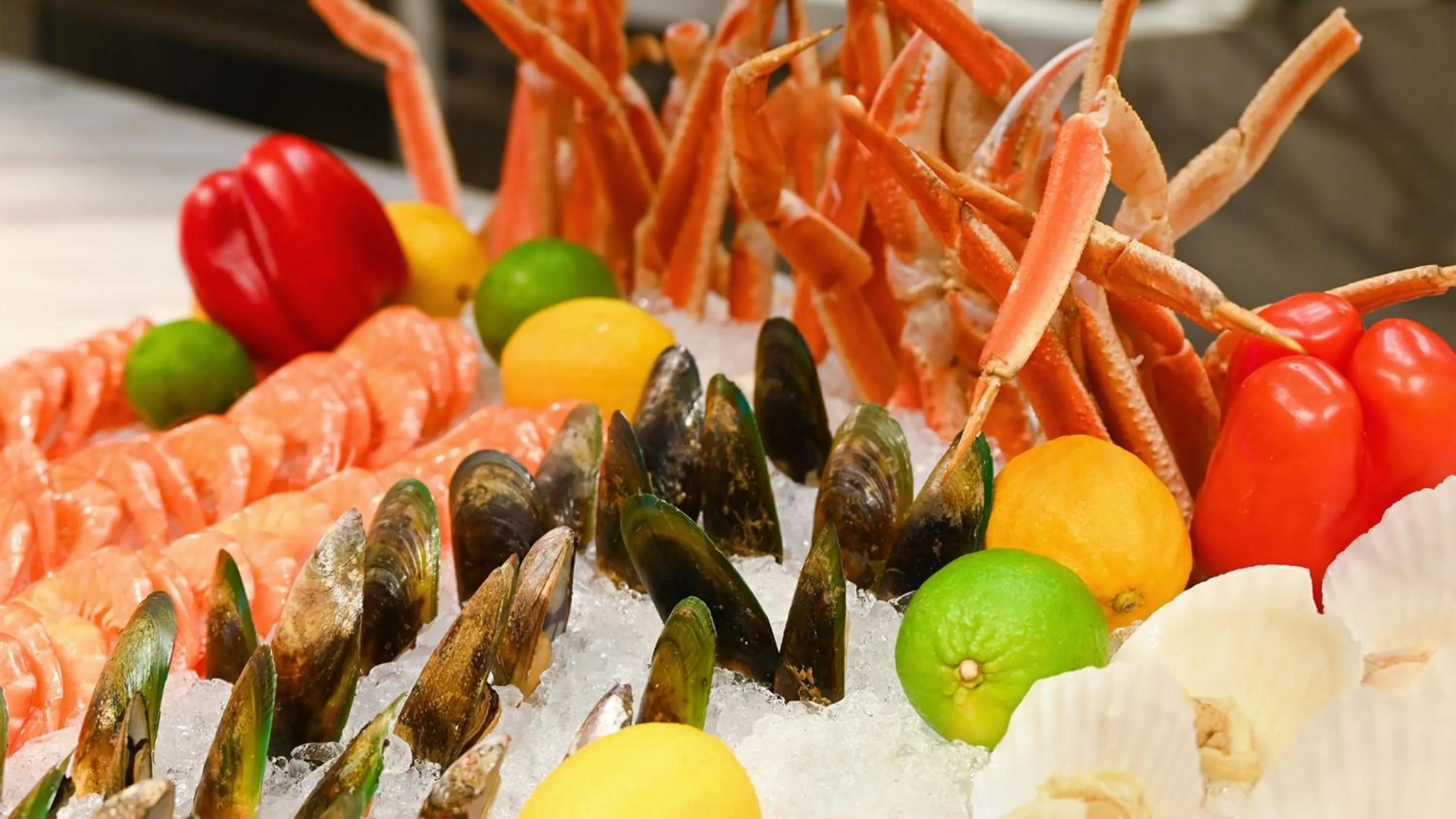 Restaurant/places to eat in Holiday Inn Chongqing Science Hall by IHG