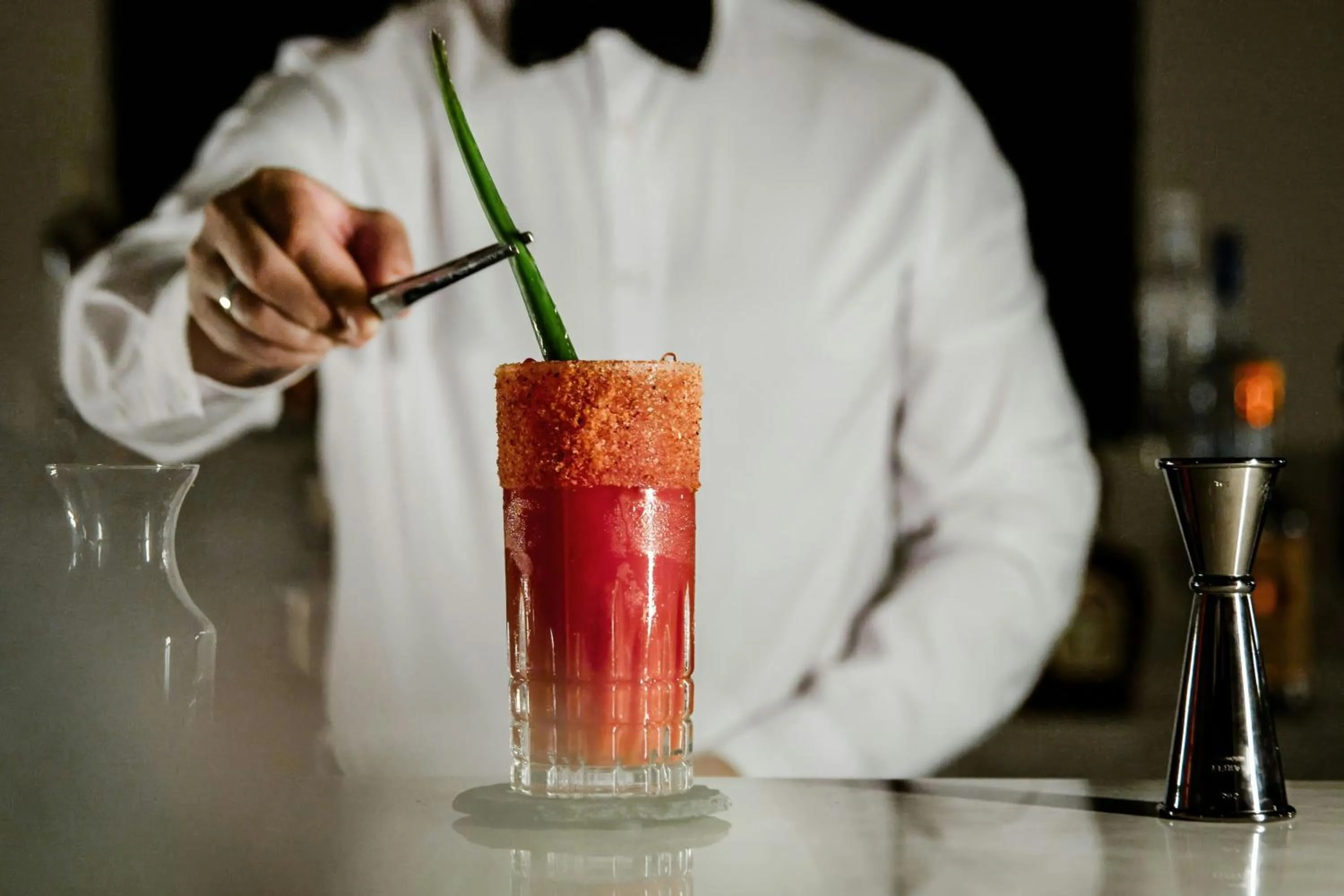 Lounge or bar in The St. Regis Aruba Resort
