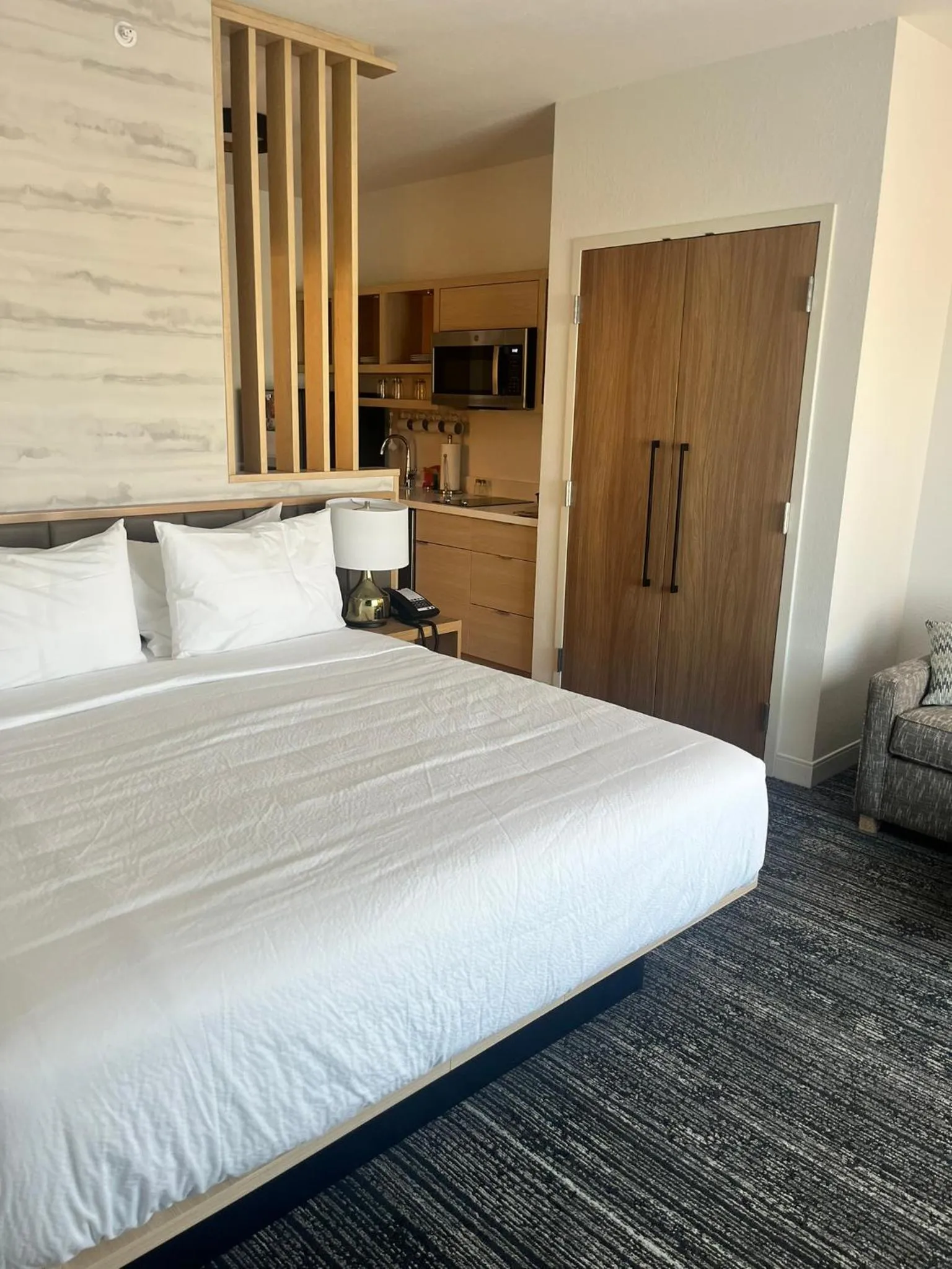 Bed in TownePlace Suites by Marriott Cincinnati Oakley